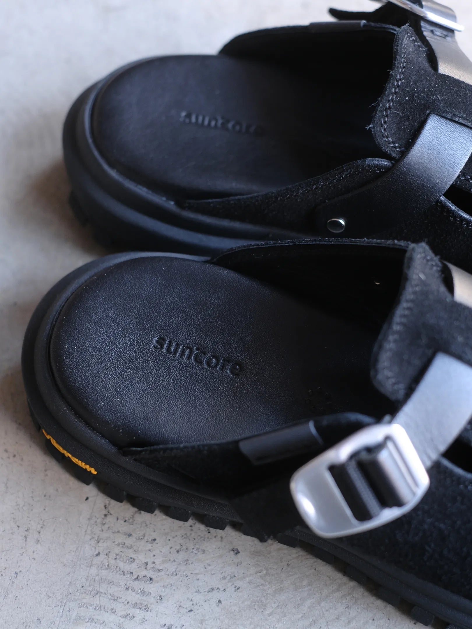 suncore "grog slip light"