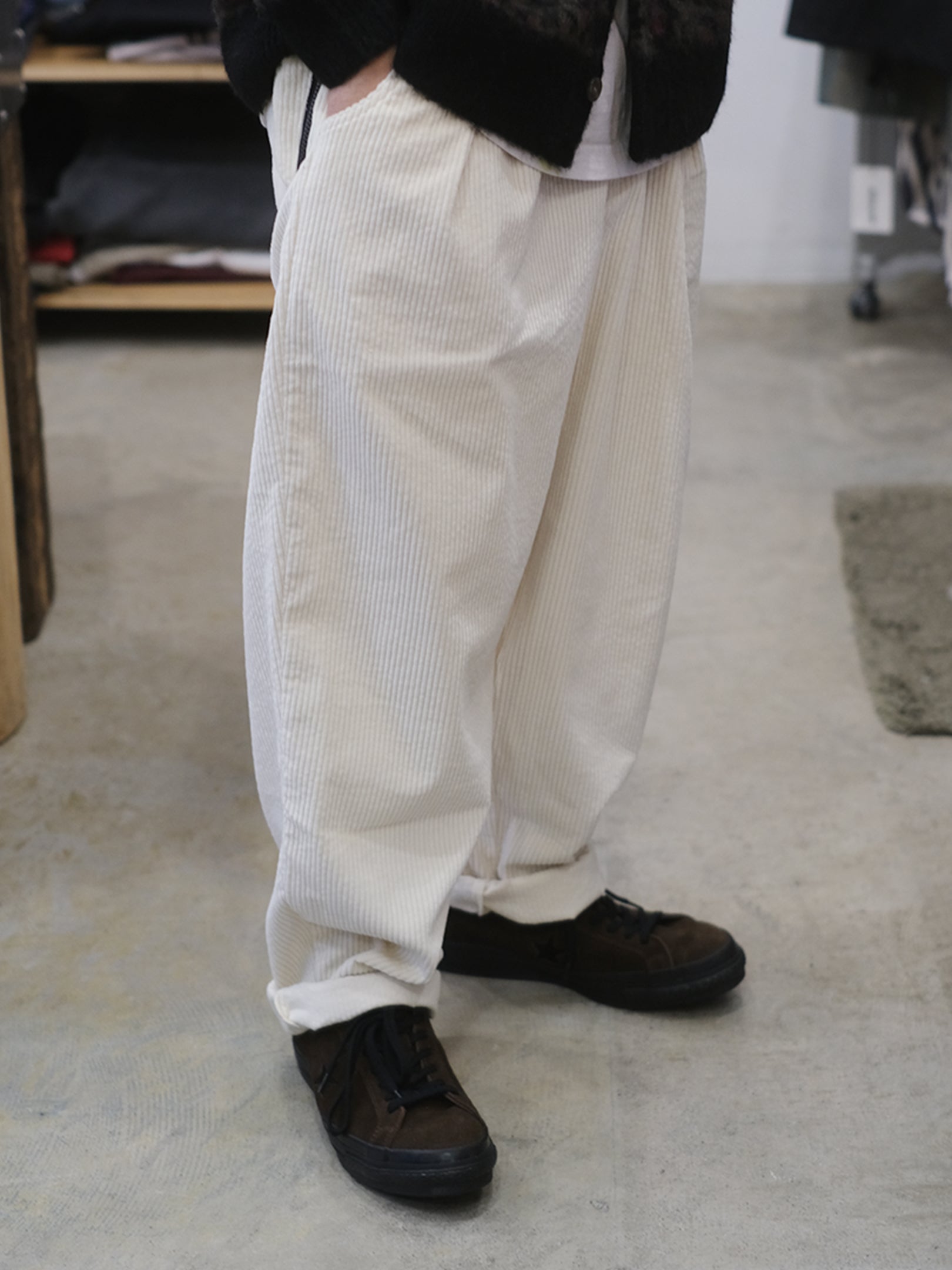 FAKIE STANCE  "D-50 Corduroy WHT"