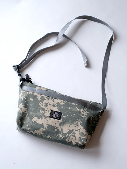 BAGSINPROGRESS x Post O'Alls "Fannypack Crossbody : GORE-TEX 3DIGITAL CAMO desert"