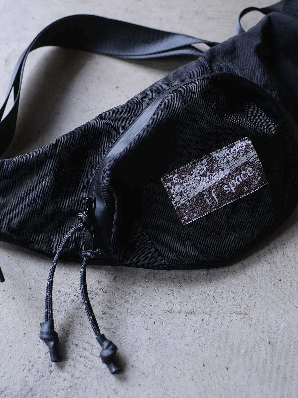 if space "Waist Mini Pack Ⅱ - black waterproof nylon fabric"