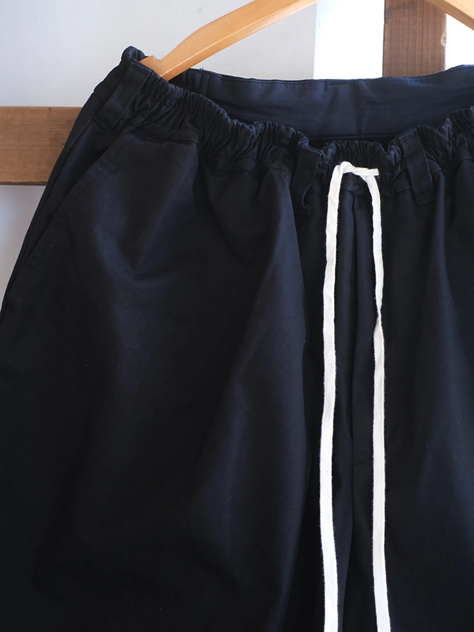 児島新鮮組  "BIG BULB (BLACK CHINO)"