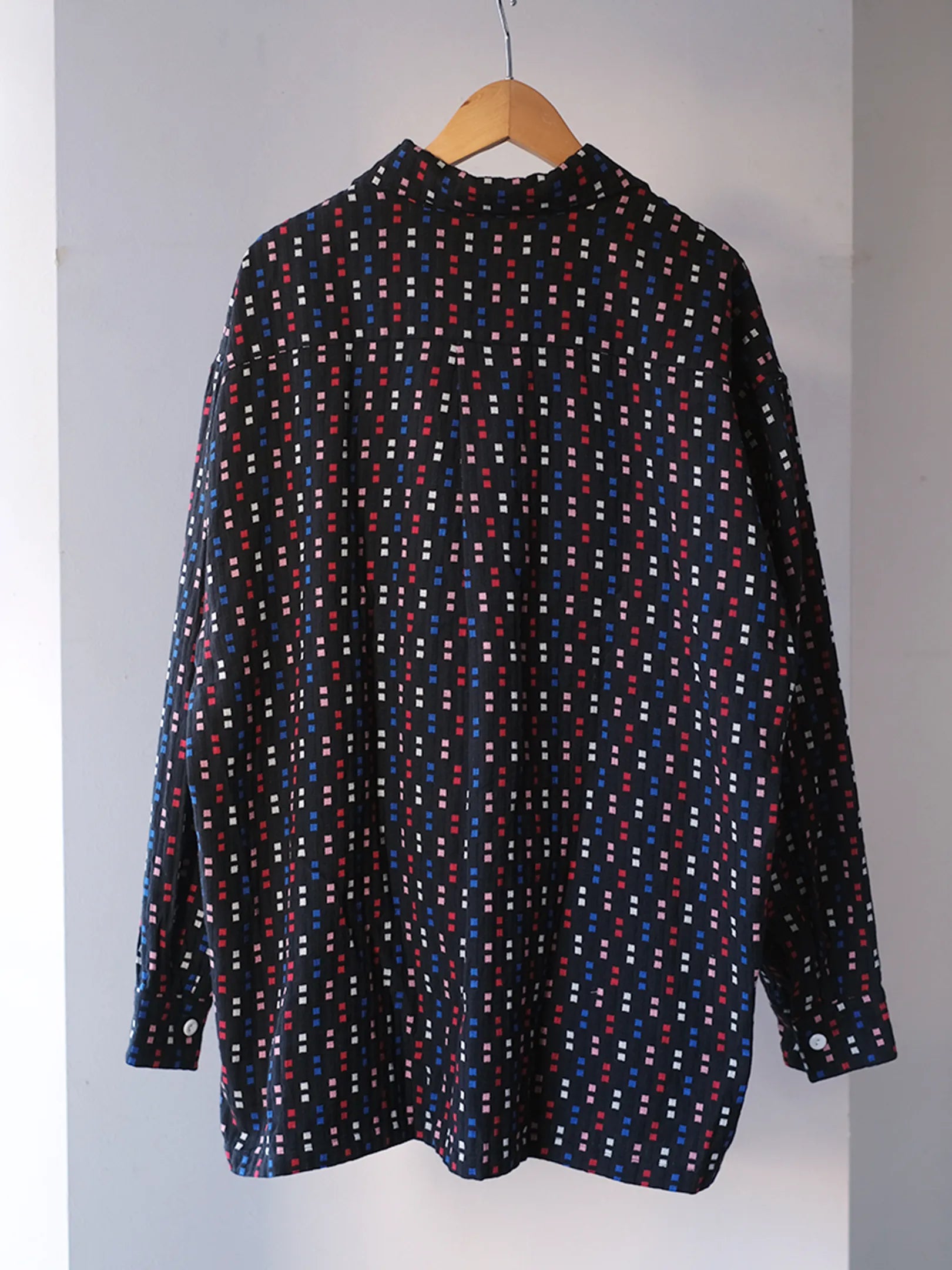 SOWBOW "蒼氓シャツ/ONE PIECE COLLAR WIDE(CHIKUGO-ORI,BLACK CUBE)"