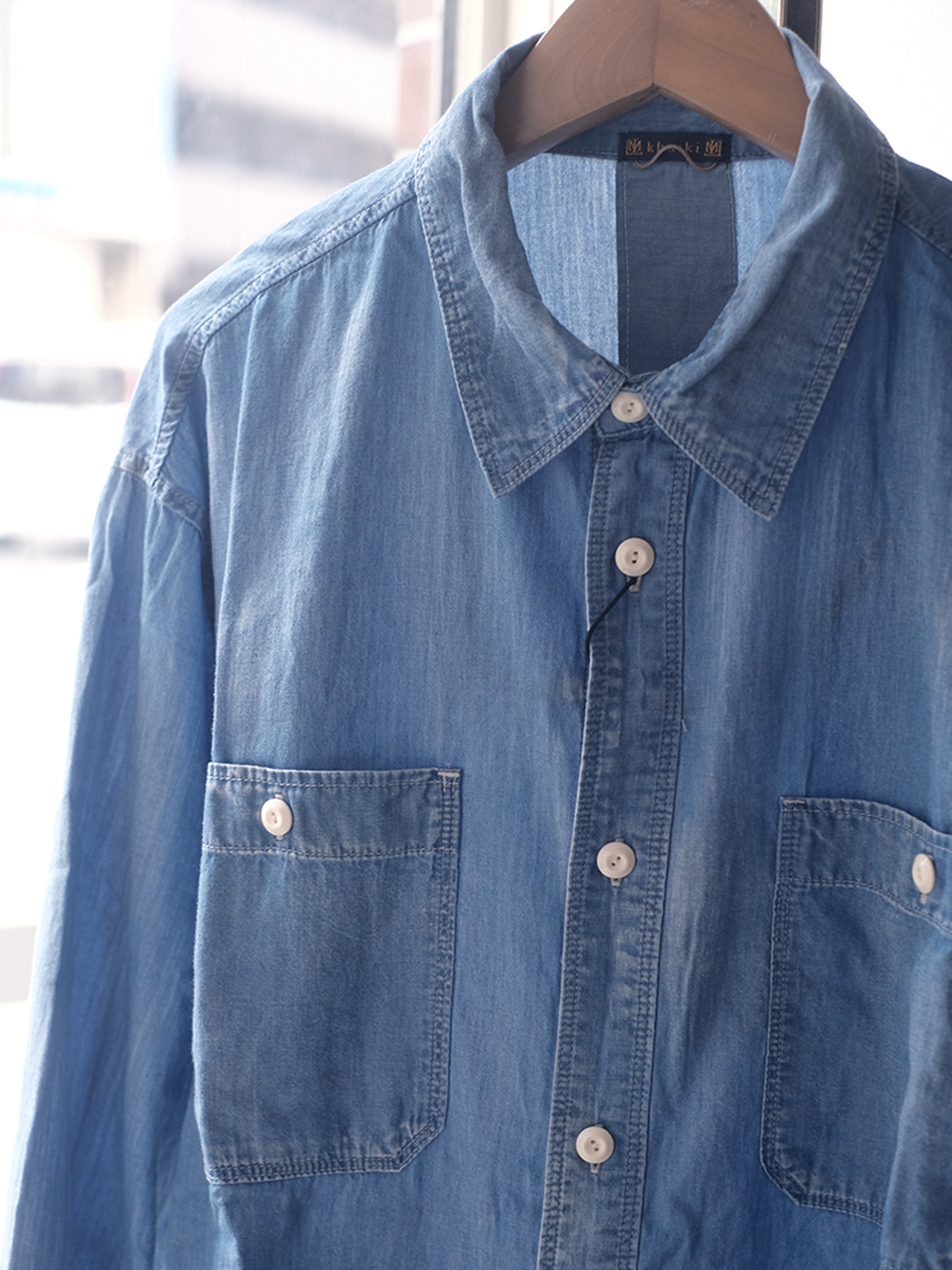 Kha:ki "2WAY WIDE DENIM SHIRT"