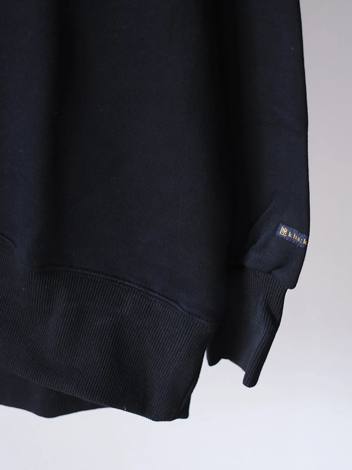 Kha:ki "HIGH NECK SWEAT SHIRT (3colors)"