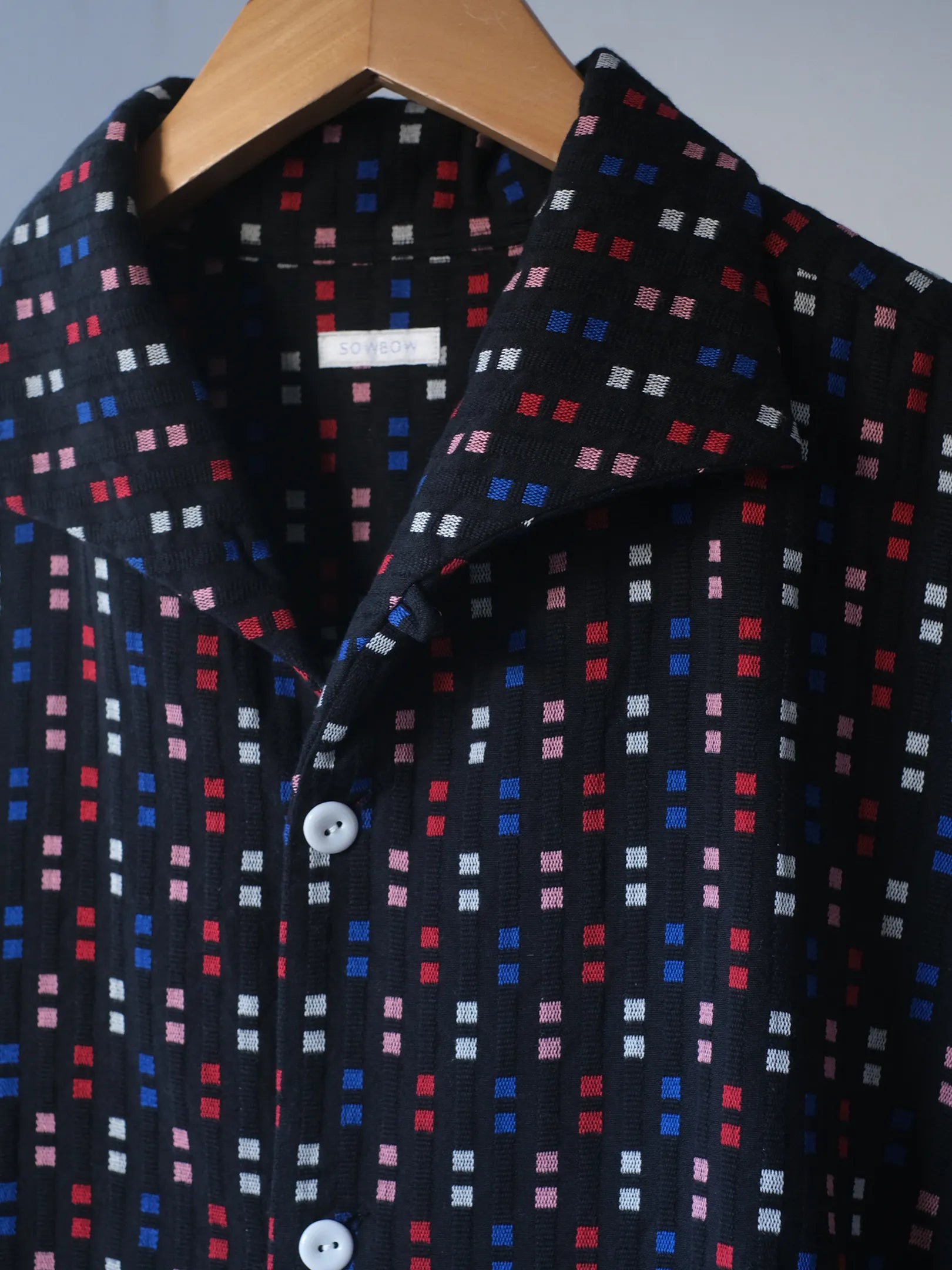 SOWBOW "蒼氓シャツ/ONE PIECE COLLAR WIDE(CHIKUGO-ORI,BLACK CUBE)"