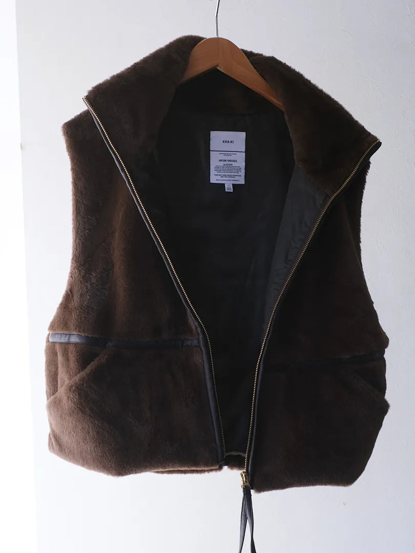 Kha:ki "STAND COLLAR FUR VEST"