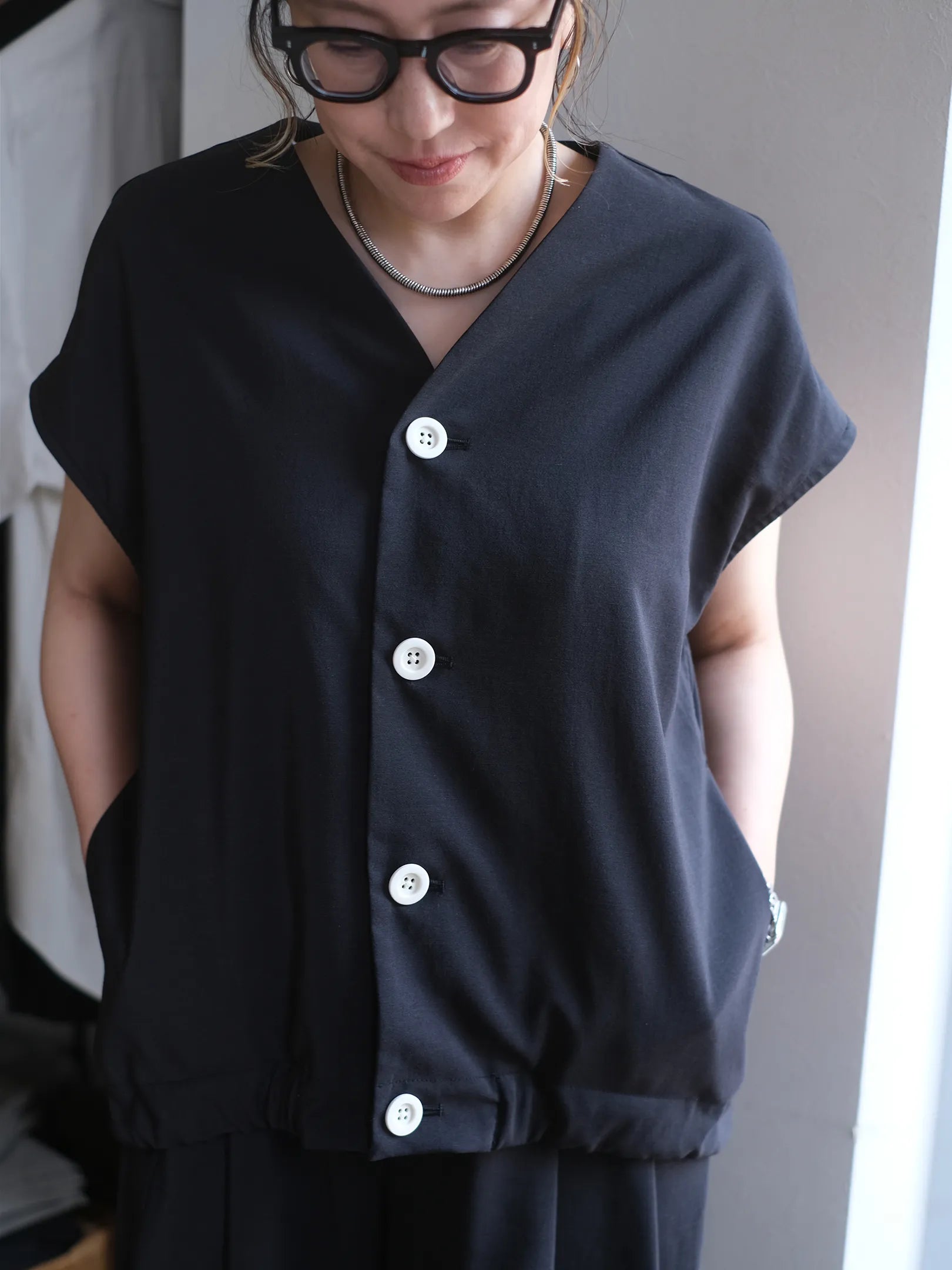 manon "TAFFETA OVER VEST"(2colors)