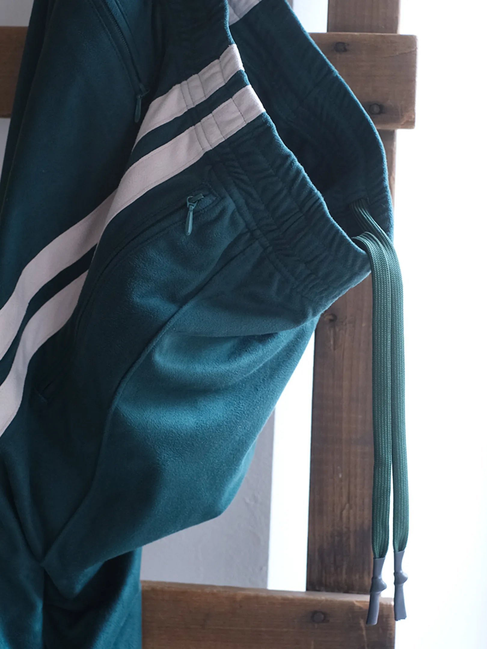 THE SUNNY "TECH SUEDE TRACK PANTS(3colors)"