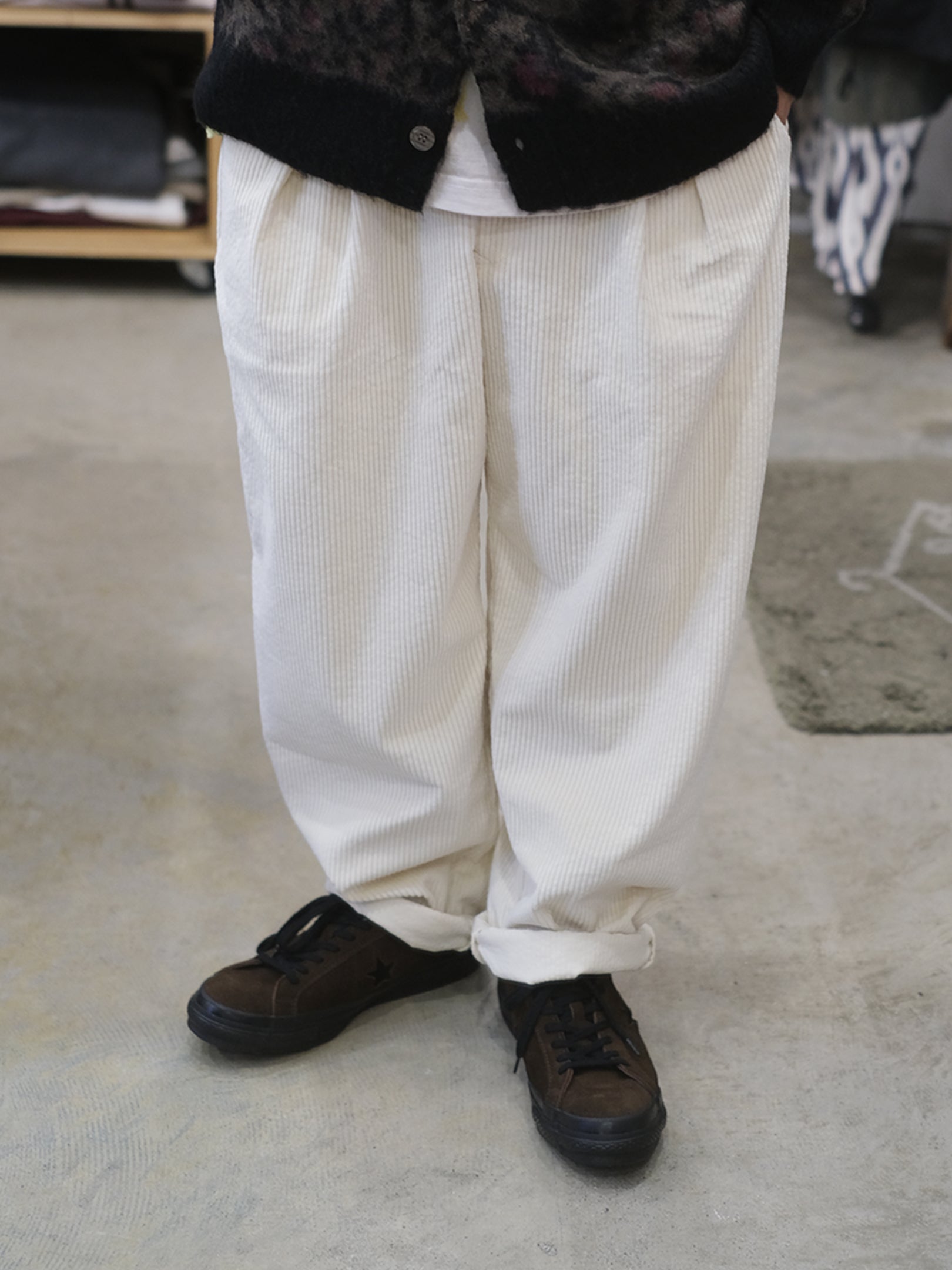 FAKIE STANCE  "D-50 Corduroy WHT"