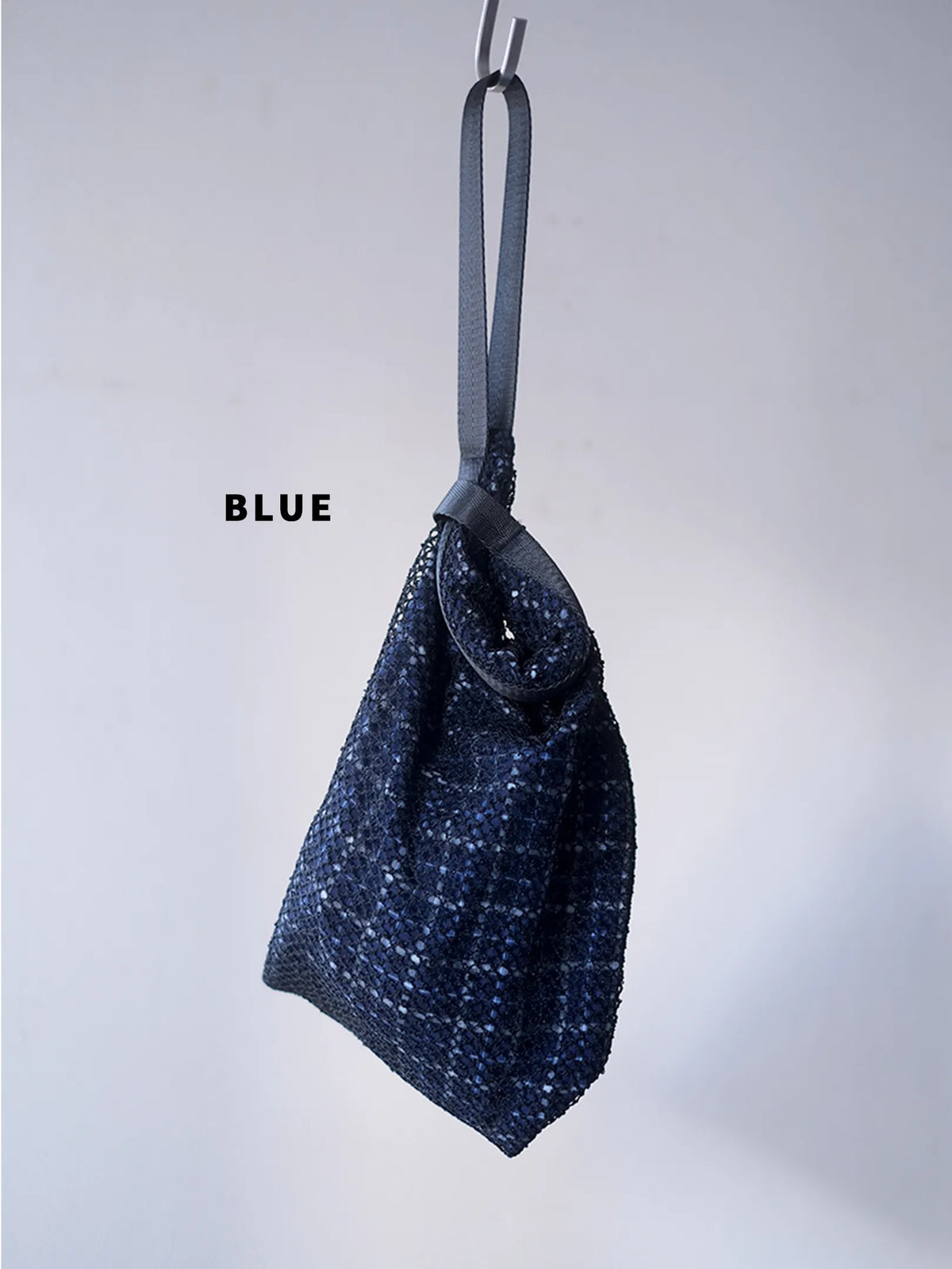 BULIDING "FRINGE BUCKETBAG (PUNCHING FAKE SUEDE:LIGHT GRAY)"