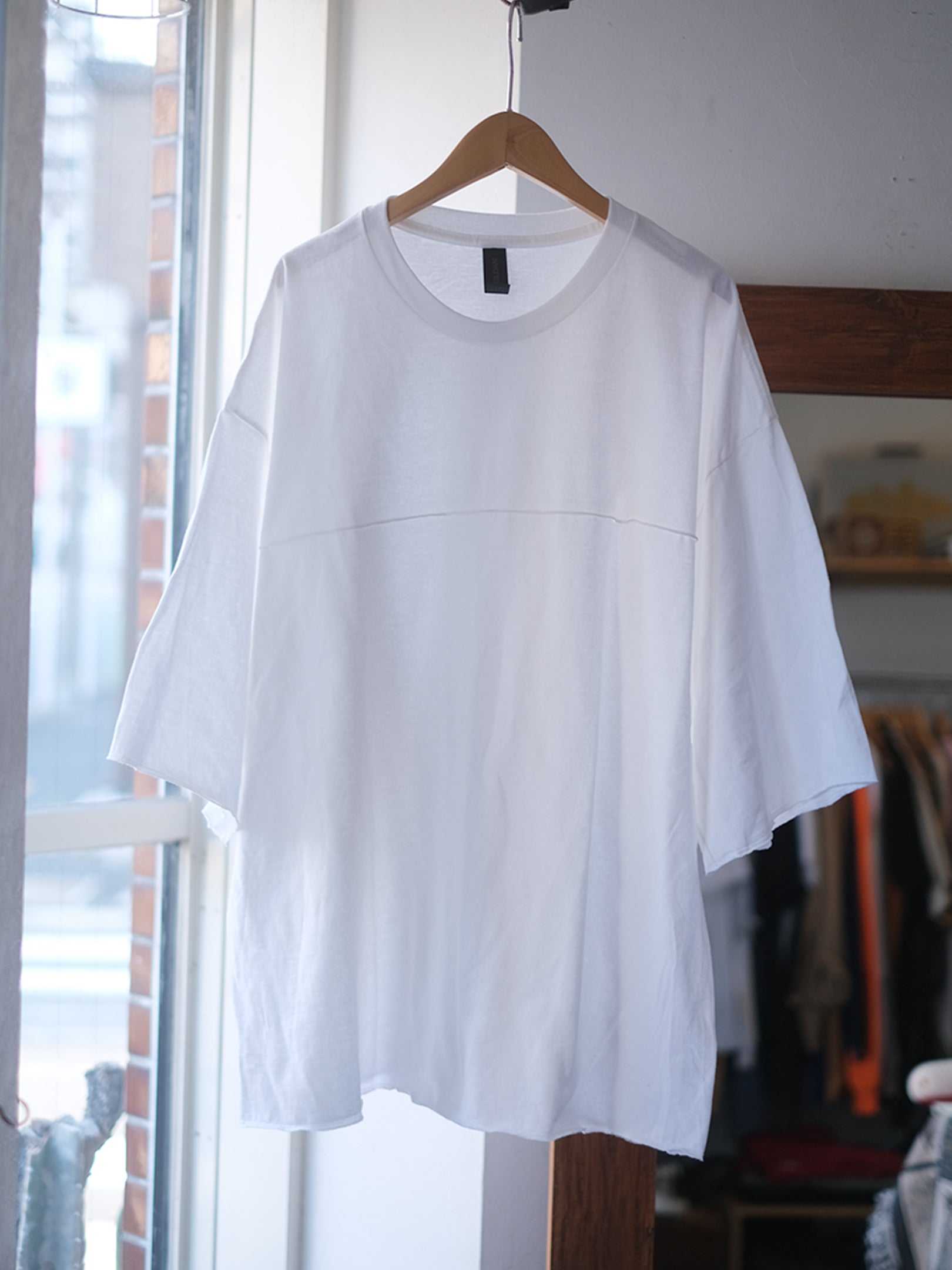 GILDAN CUSTOM DABO SLEEVE  Tee (WHITE: LONG OR HALF)