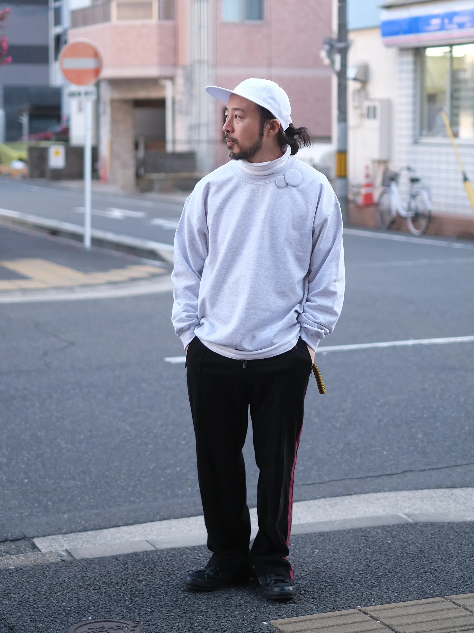 Pii-day "BADGE SWEAT(4colors)"