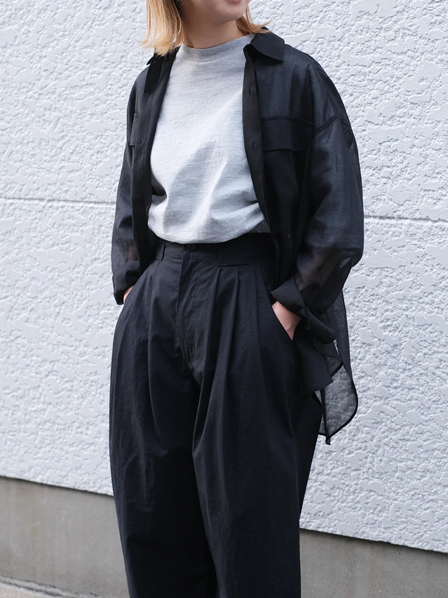 manon "LIP CLOTHTHREE TUCKWIDE PANTS(2colors)"