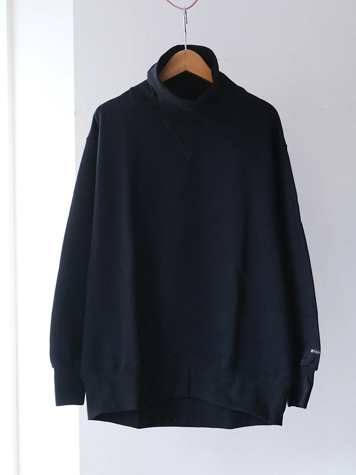 Kha:ki "HIGH NECK SWEAT SHIRT (3colors)"