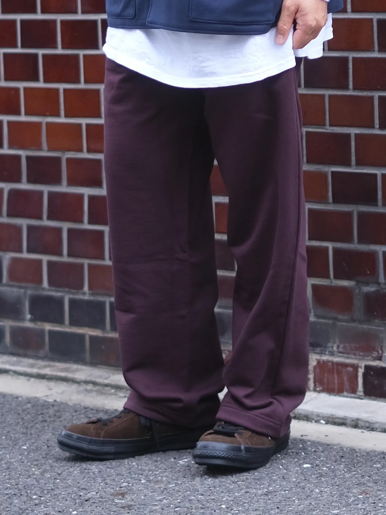 Kha:ki "STRAIGHT SWEAT PANTS(2colors) "