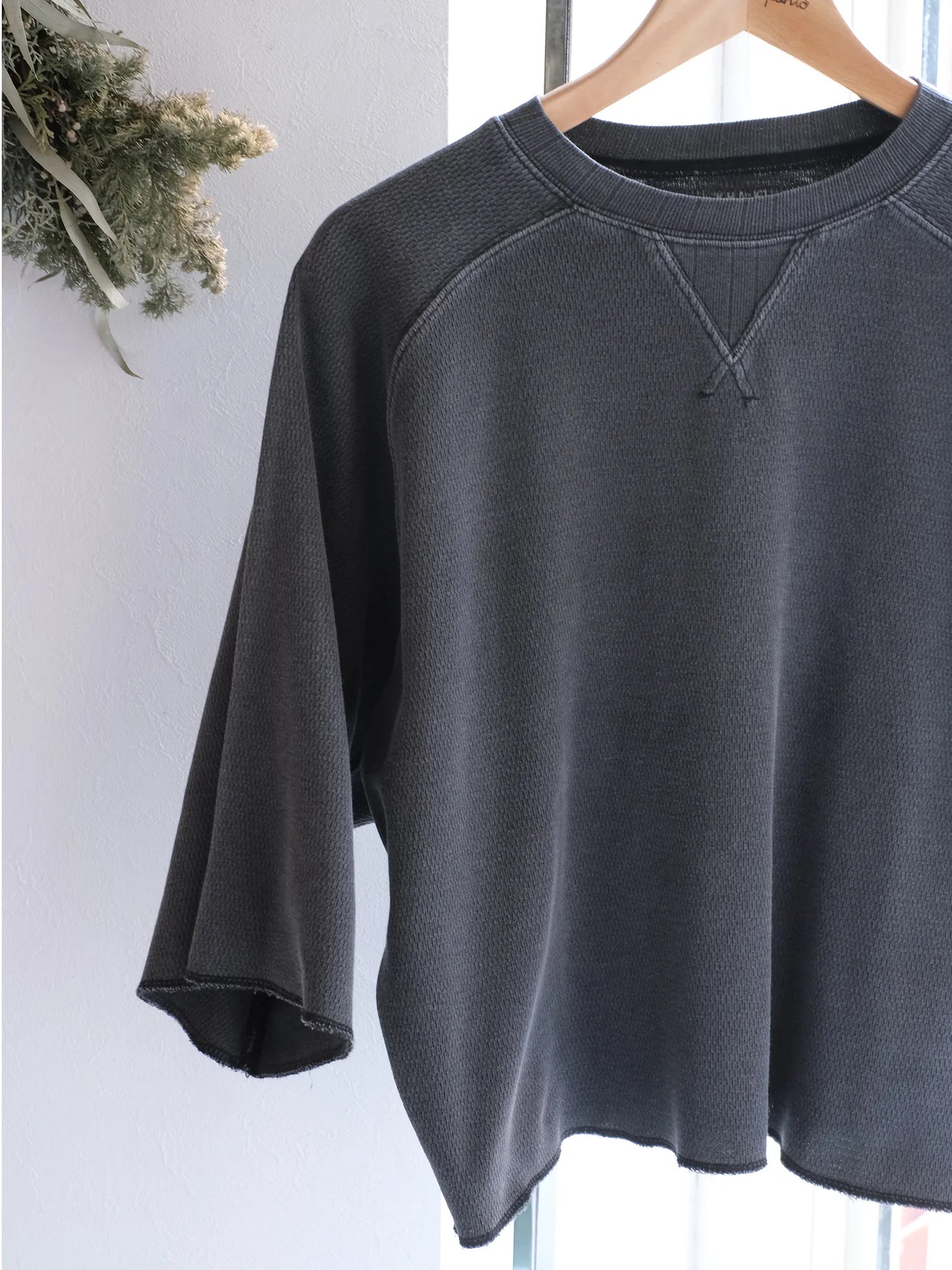 Kha:ki "HONEYCOMB S/S TOP"