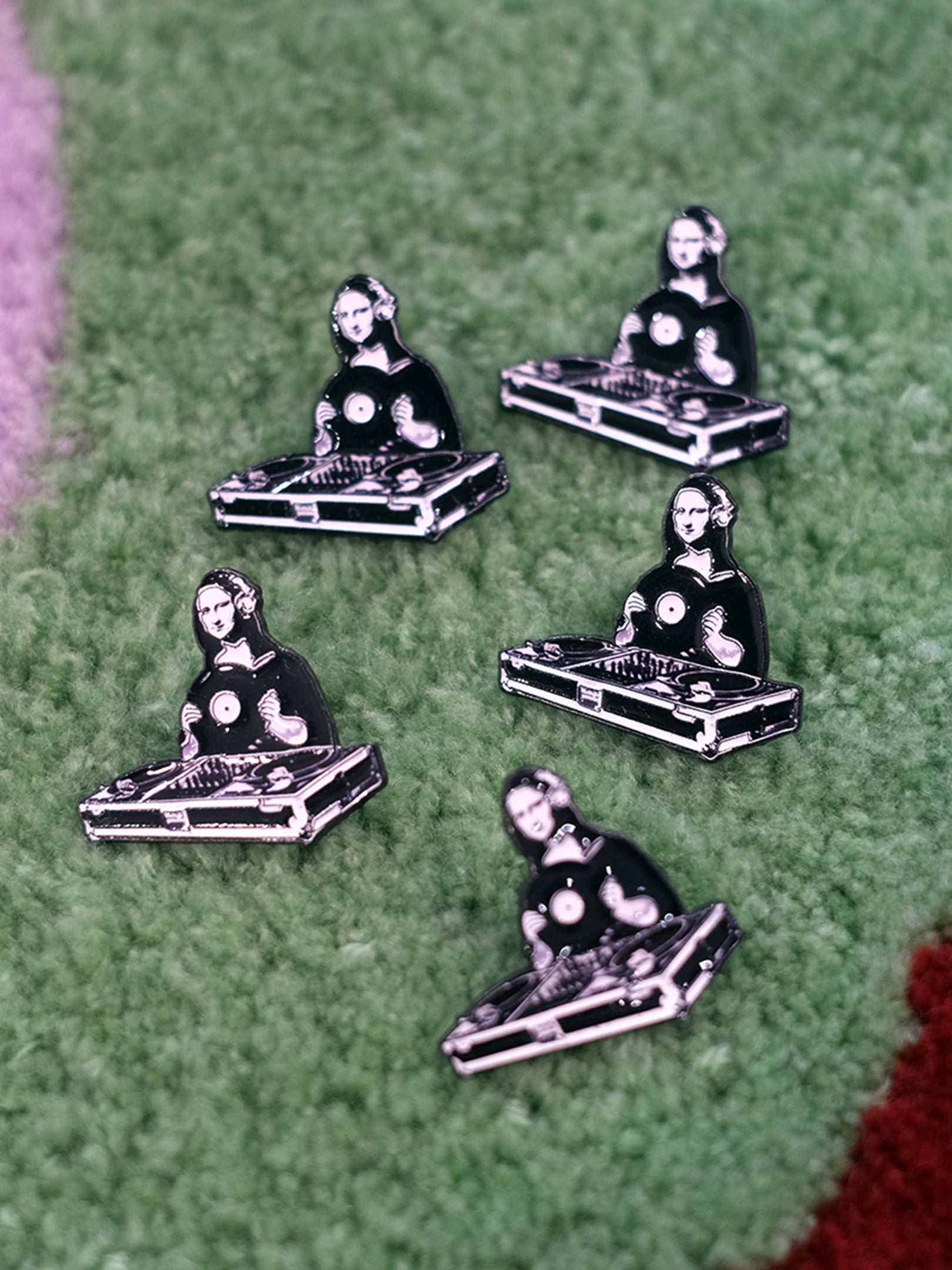 DJ MONA LISA PINS