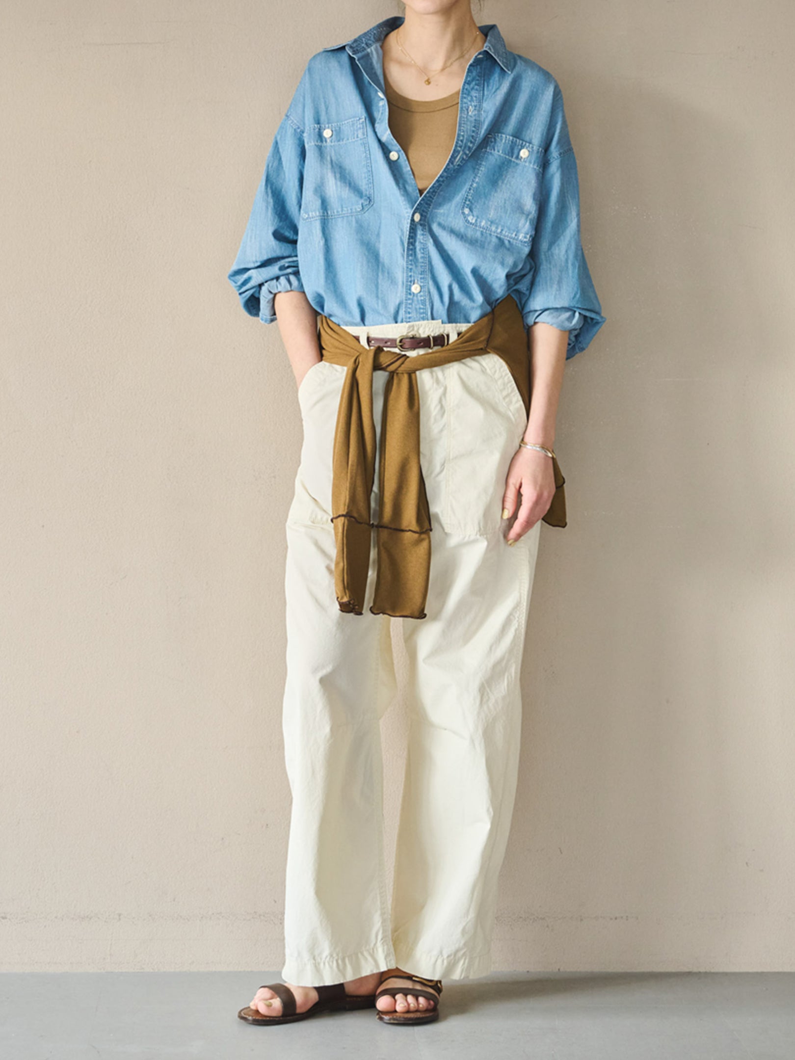 Kha:ki "2WAY WIDE DENIM SHIRT"