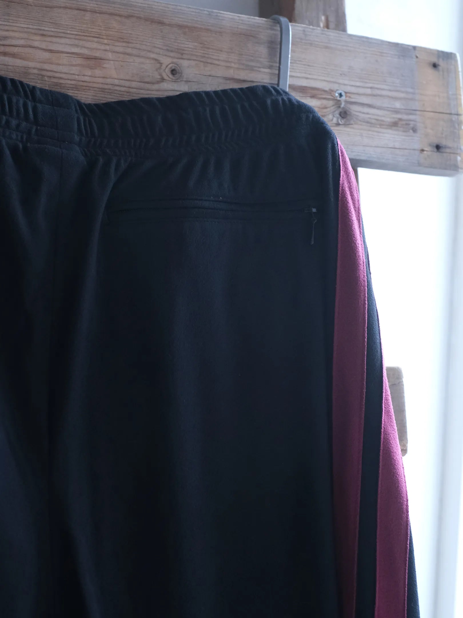 THE SUNNY "TECH SUEDE TRACK PANTS(3colors)"