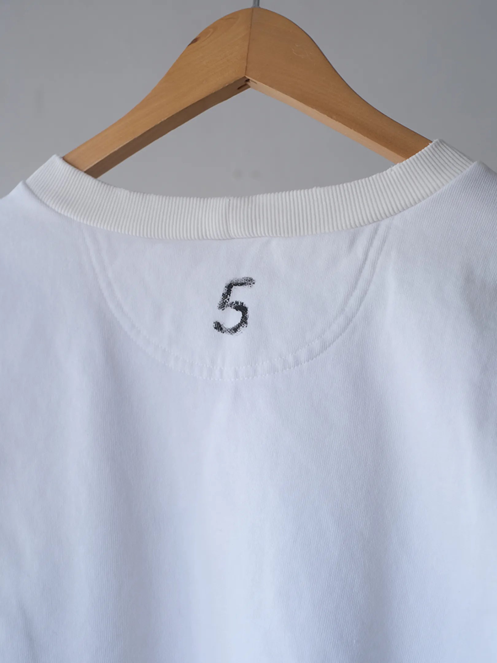 ARTE POVERA "A.P 10YEARS DAMEGED SWEAT (2colors)"