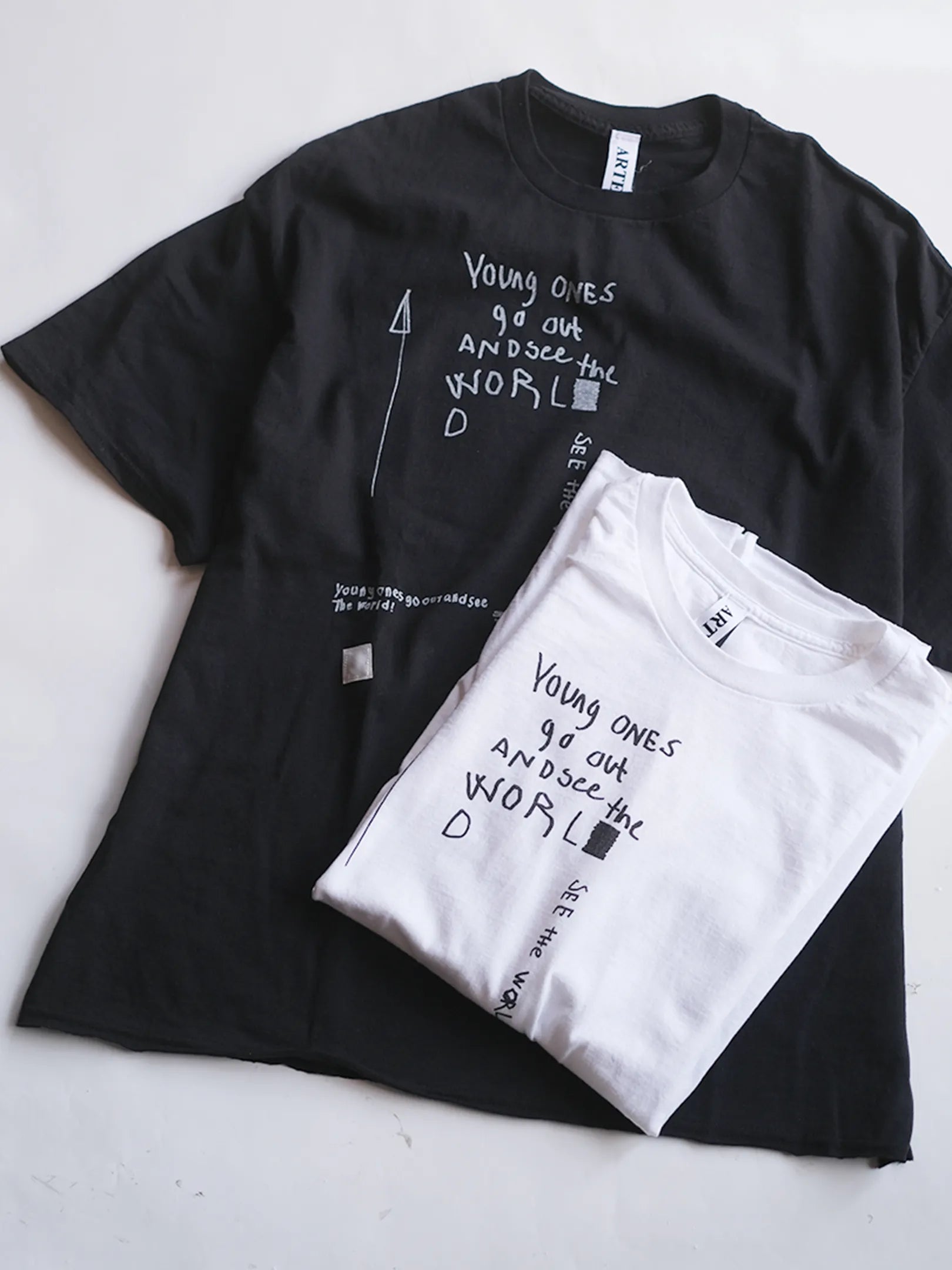 ARTE POVERA "NATSUME X ANTONEコラボ 「若者よ!旅に出よ!!」(2colors)"