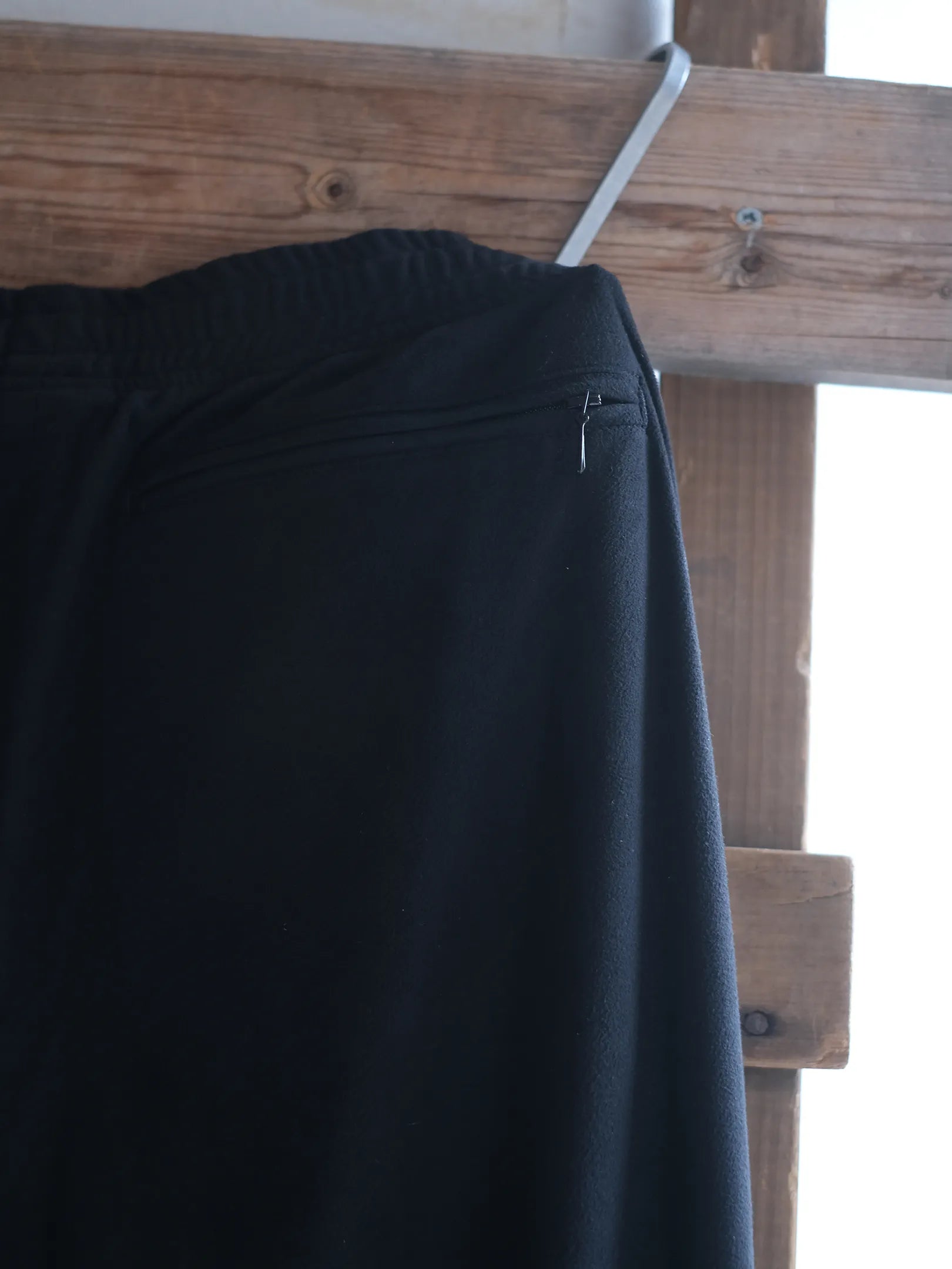 THE SUNNY "TECH SUEDE TRACK PANTS(3colors)"