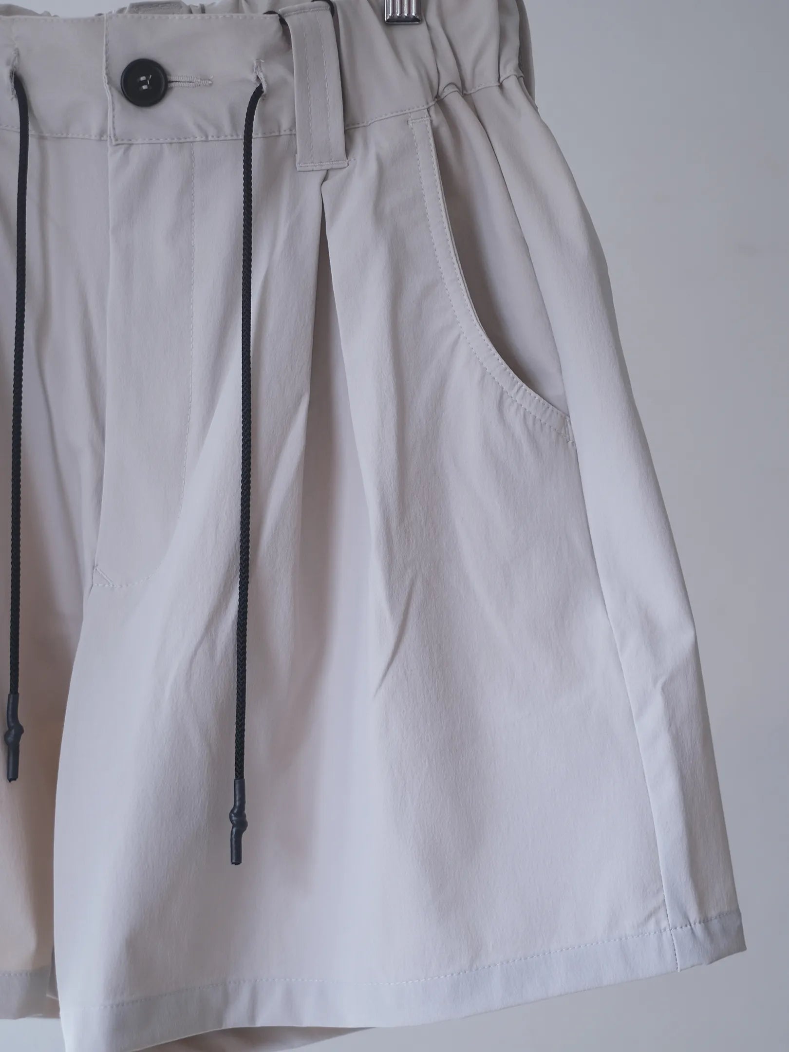 FAKIE STANCE  "Wide Shorts(WHITE)"