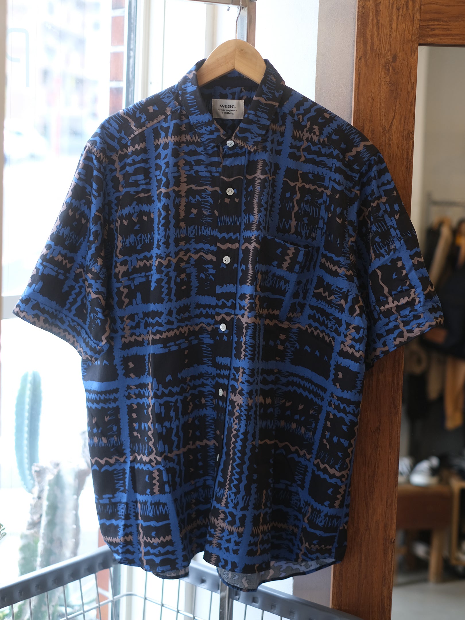 weac. "FLORIST" (BLUE×BLACK)