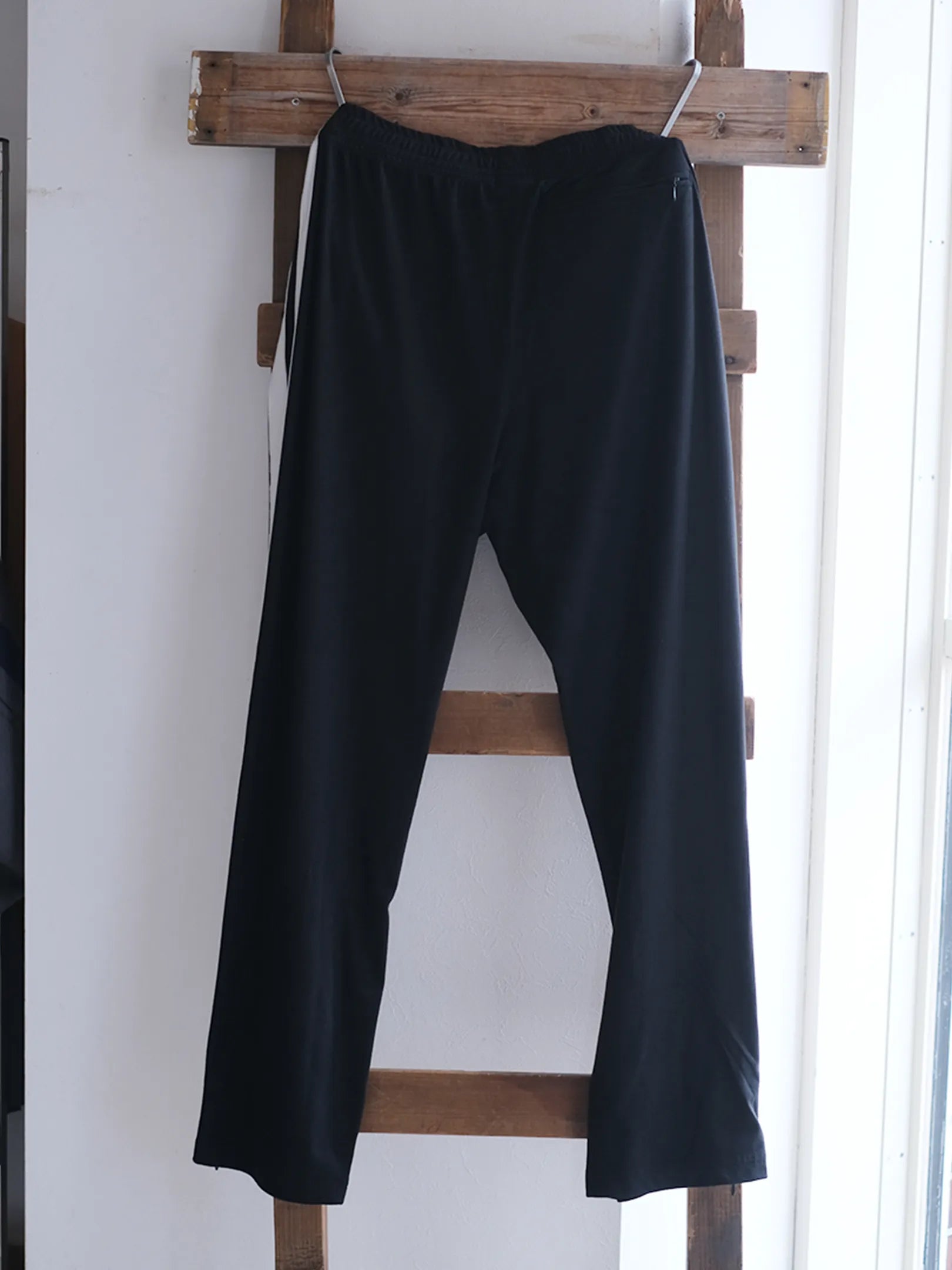 THE SUNNY "TECH SUEDE TRACK PANTS(3colors)"