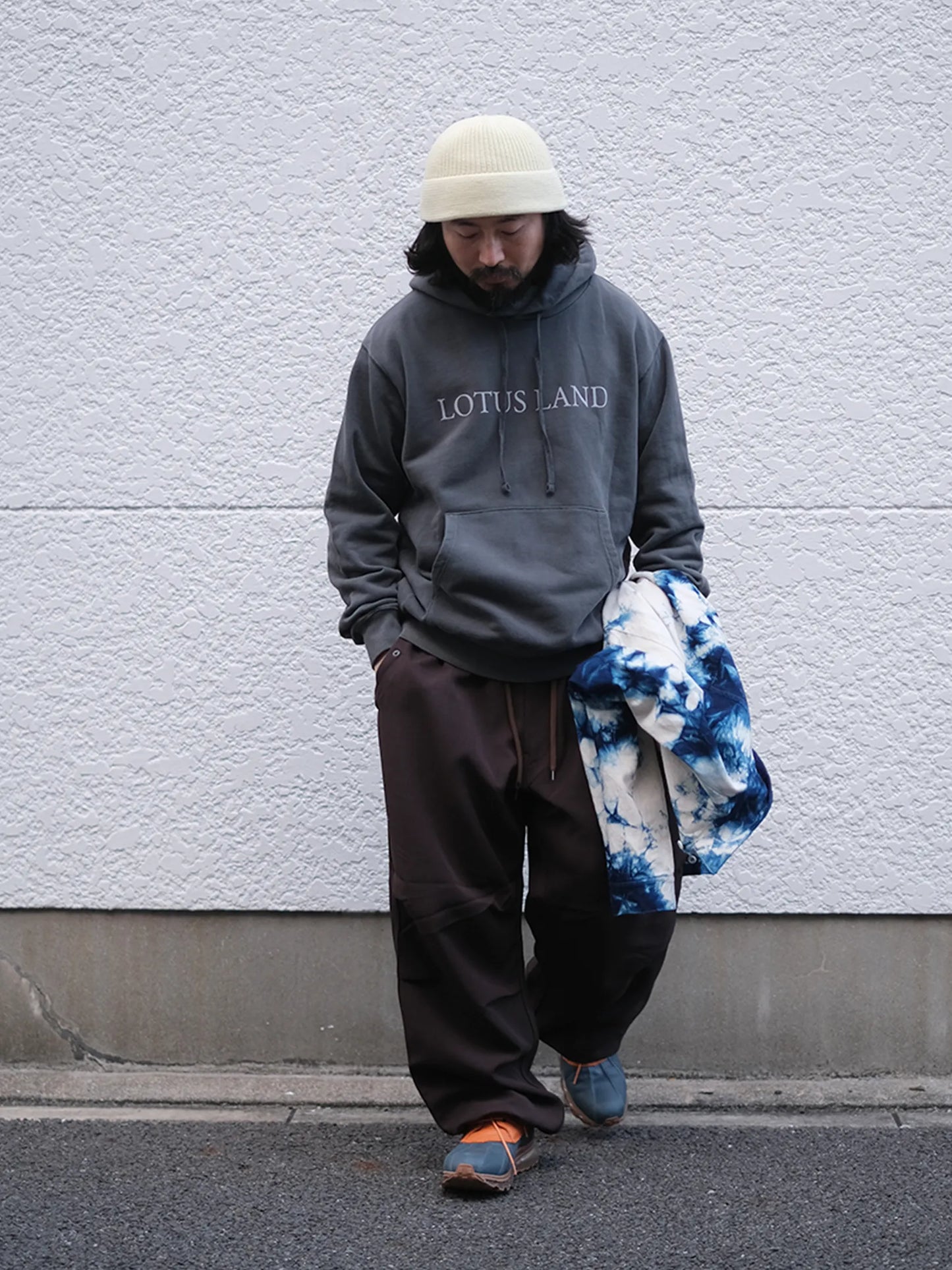 LOTUSLAND "SIMPLE LOGO HOODIE"