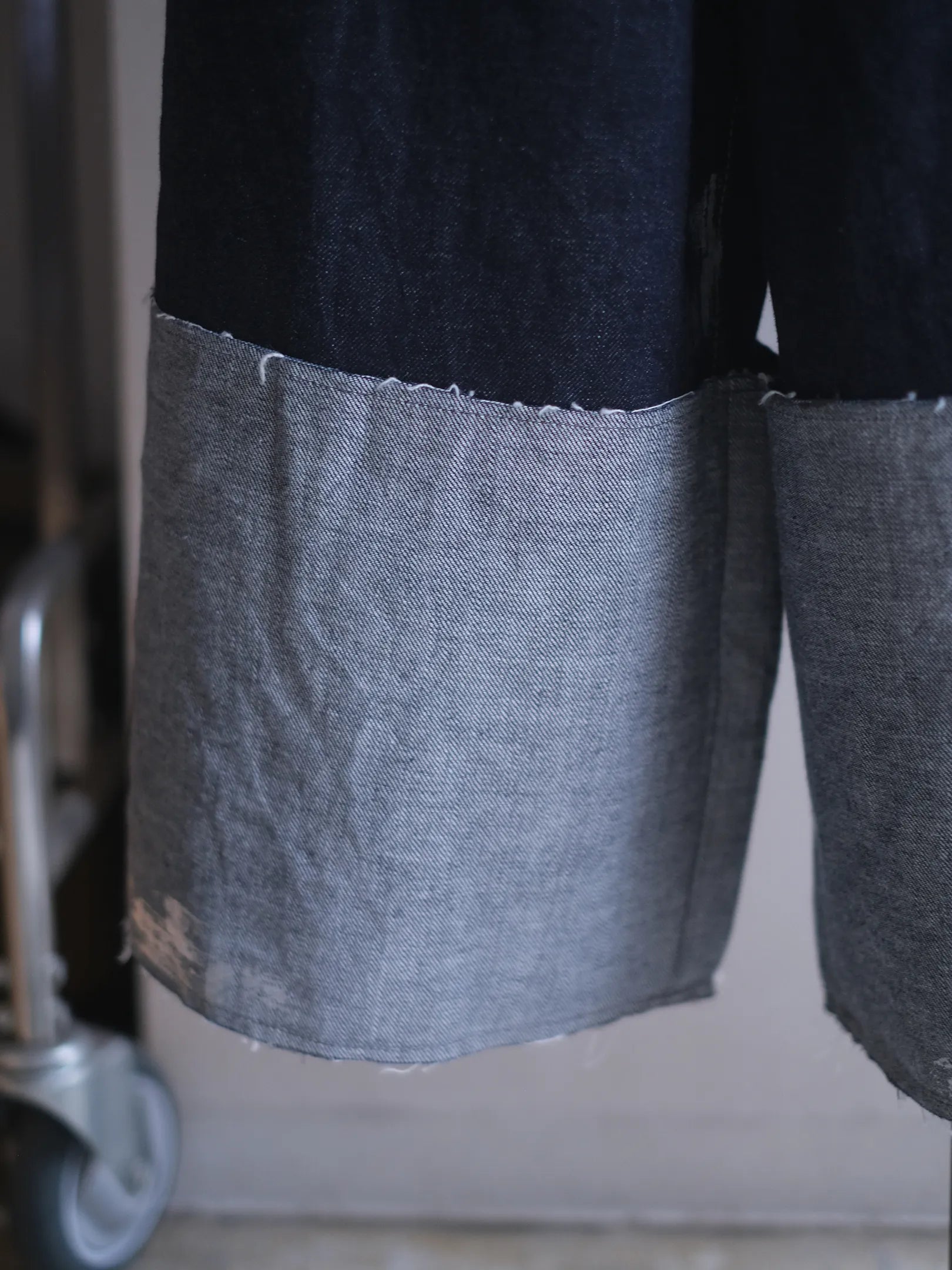 GO TO HOLLYWOOD  "Denim Roll Up Sparkle Jorts(LADIES)"