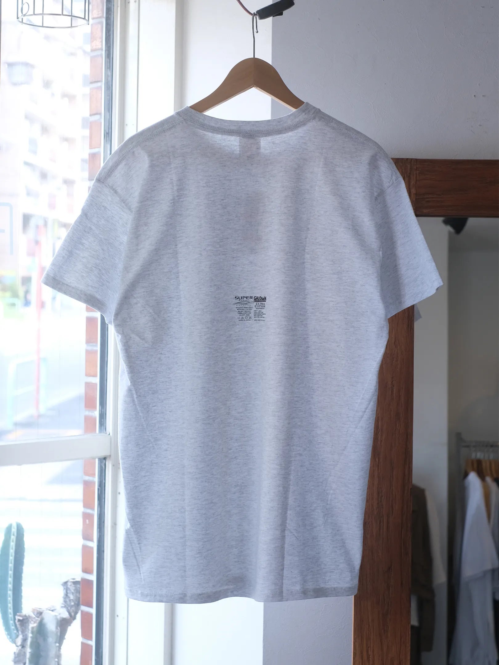 O.K. "『GAG』一筆描きステッチ　S/S TEE(3colors)"