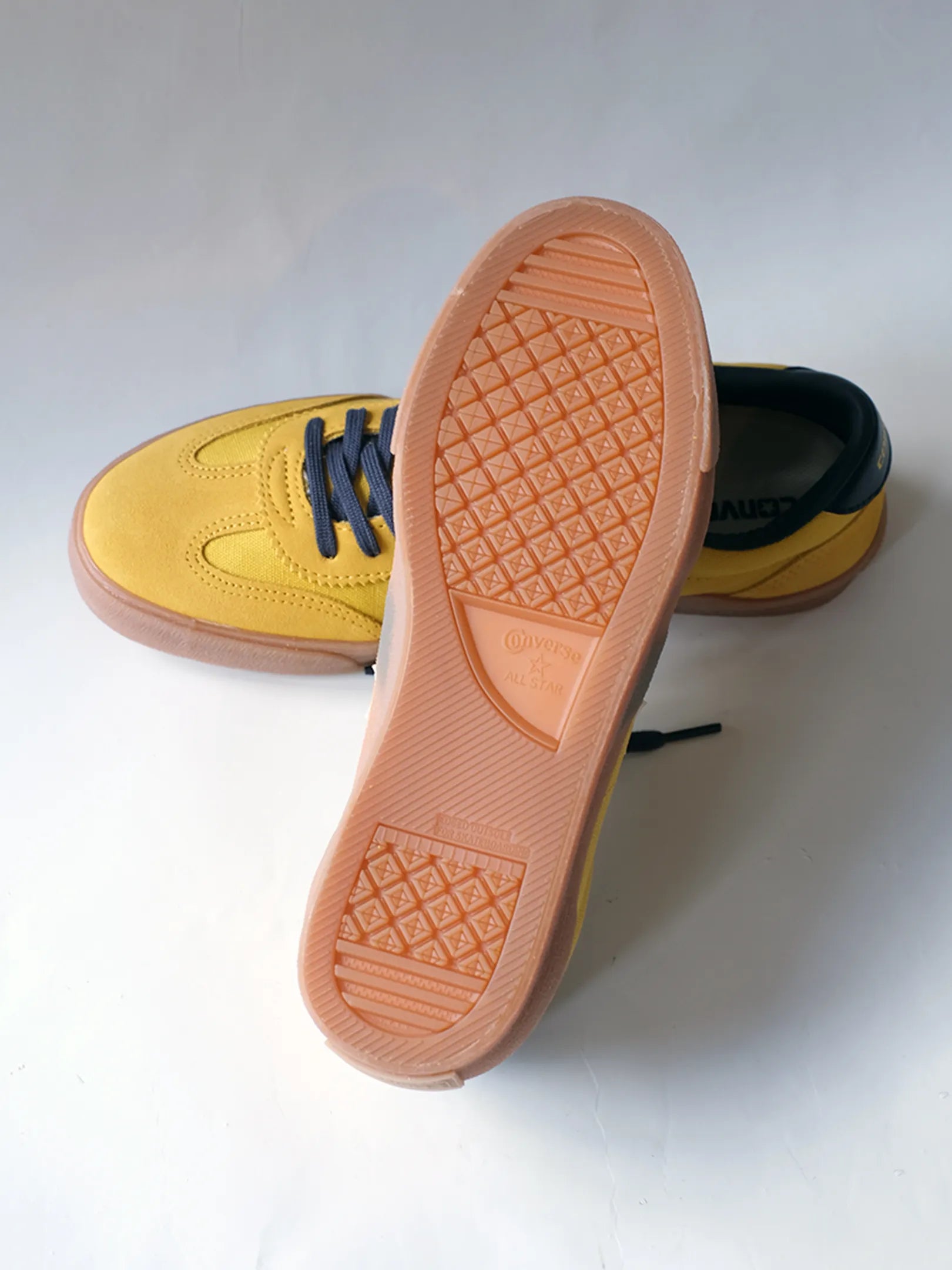 CONVERSE "ROADCLASSIC SK OX(YELLOW)"