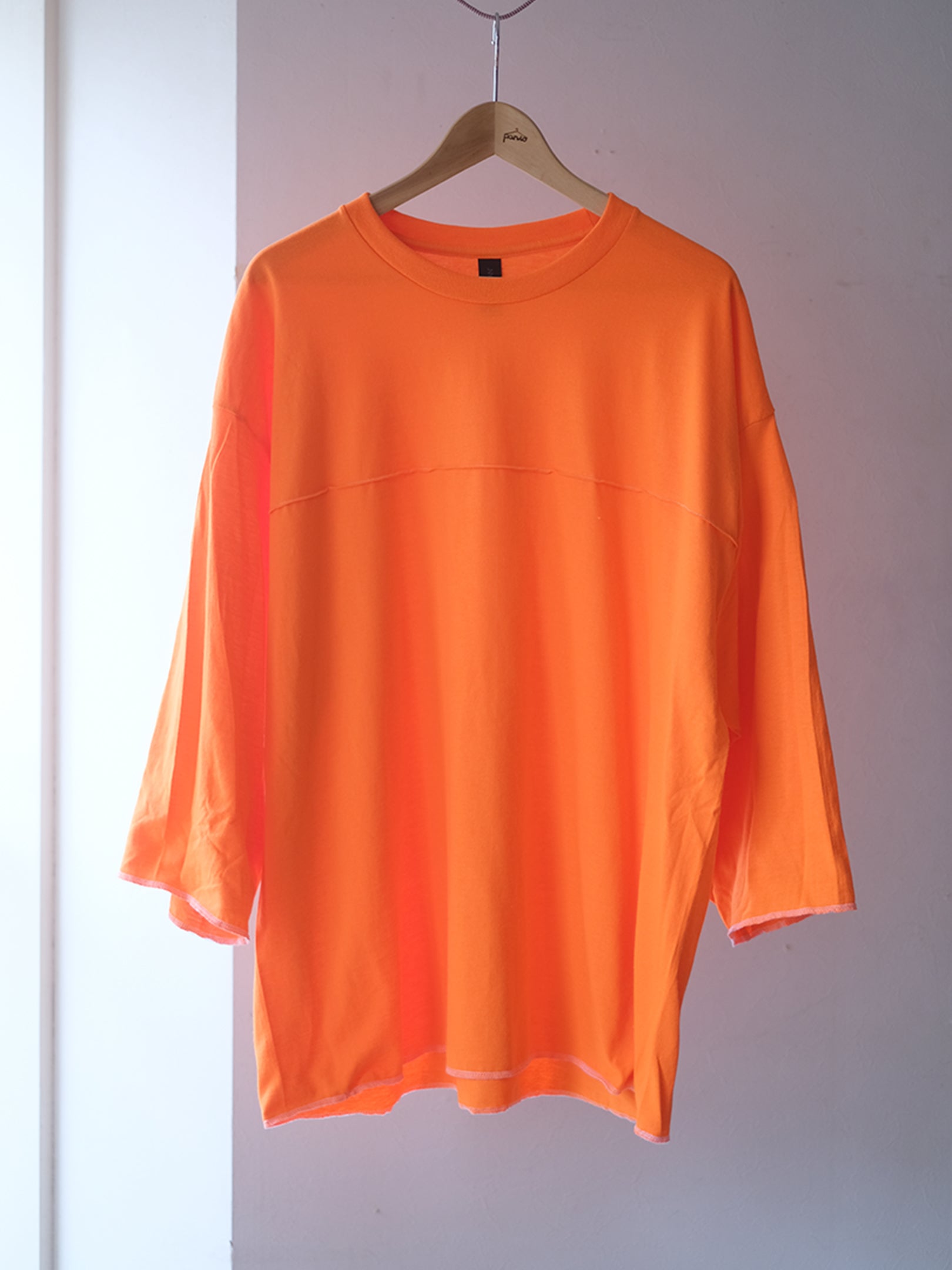 GILDAN CUSTOM DABO SLEEVE L/S Tee (NEON ORANGE)