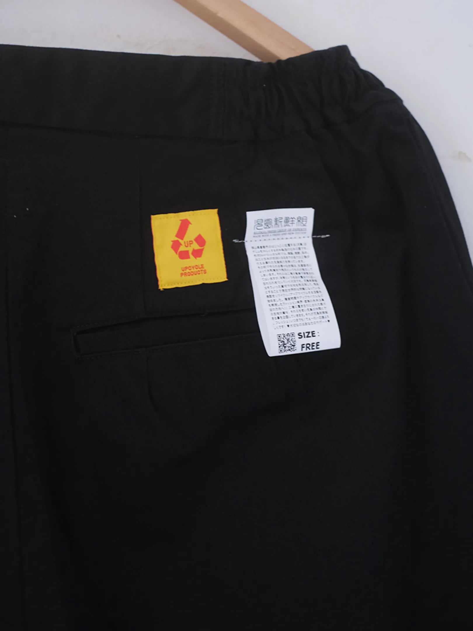 児島新鮮組  "BIG BULB SHORTS (BLACK)"