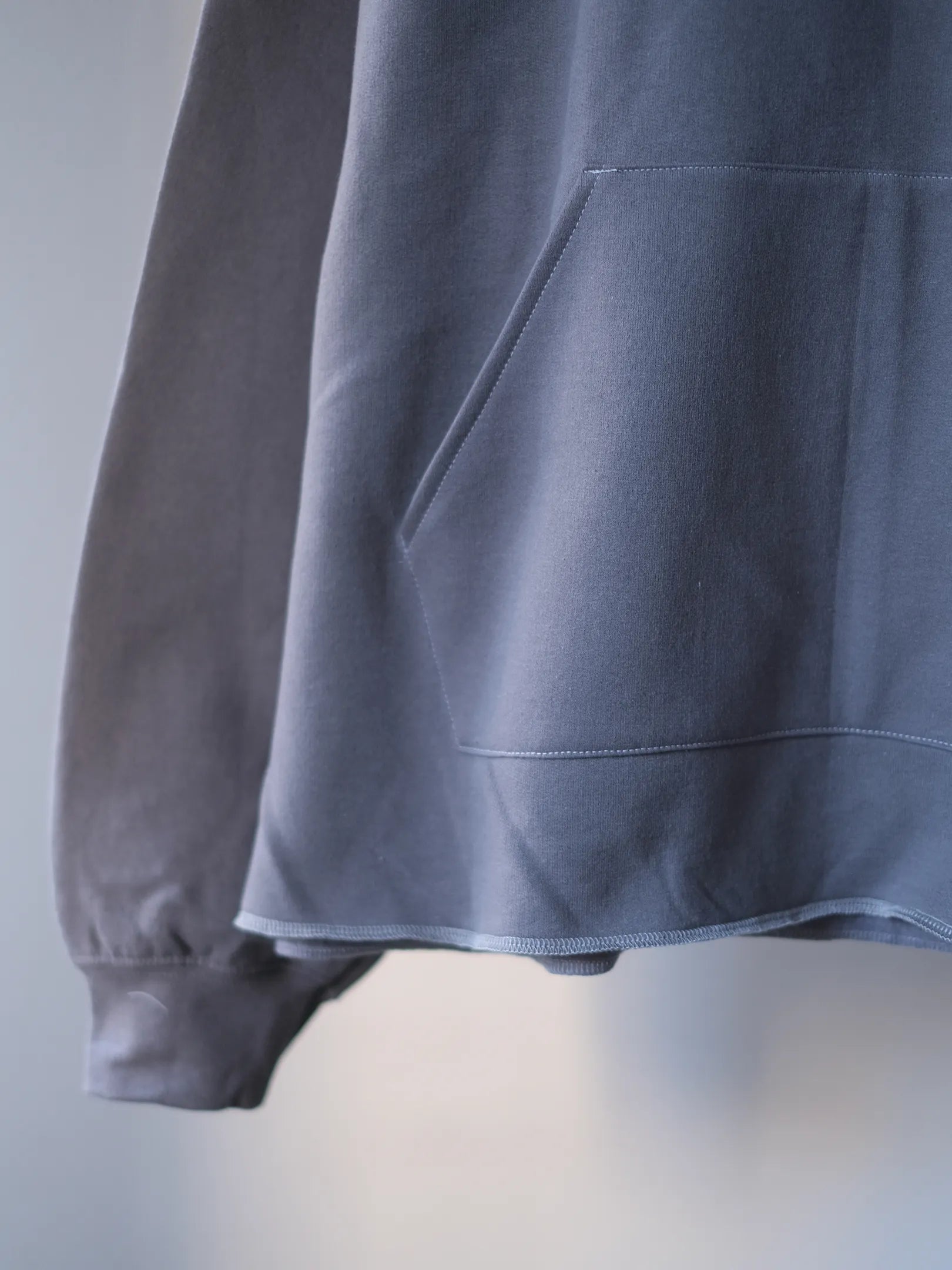 ★ORDER START★GILDAN CUSTOM FRONT POCKET CREW SWEAT (2colors)