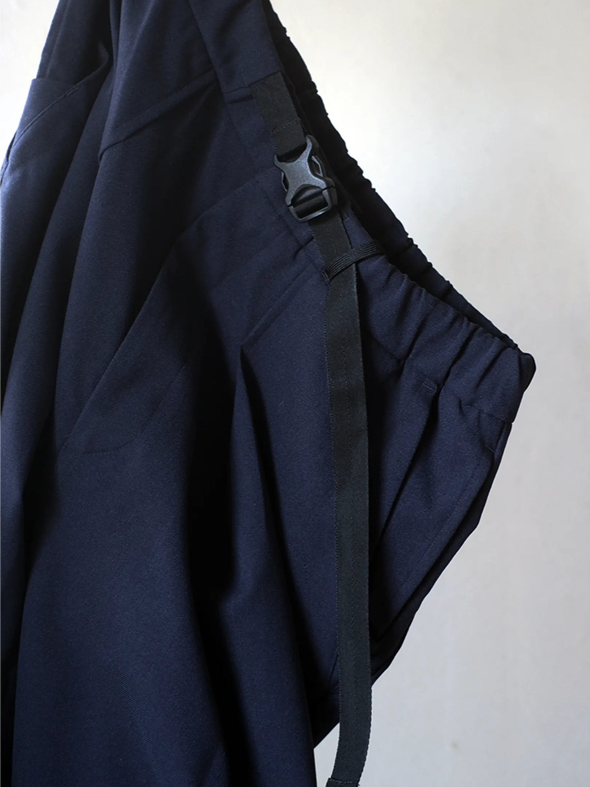 norbit by Hiroshi Nozawa "Tech Wool Cropped Easy Pants(NAVY)"
