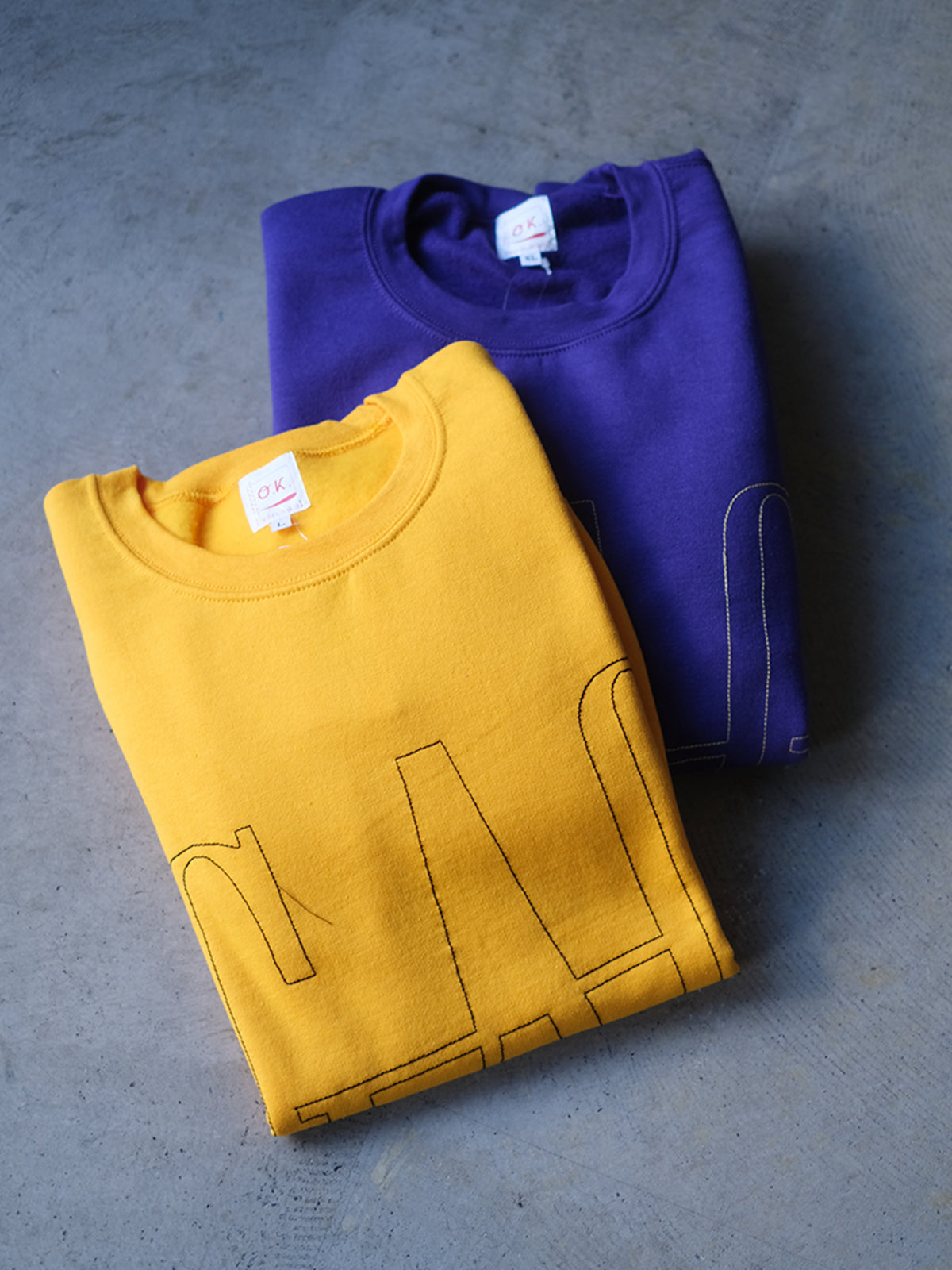 O.K. "『GAG』一筆描きステッチ　CREW SWEAT(2colors)"