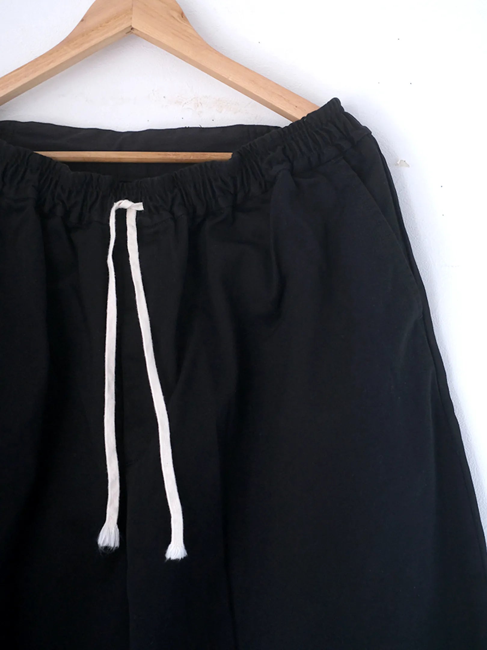 児島新鮮組  "BIG BULB SHORTS (BLACK)"