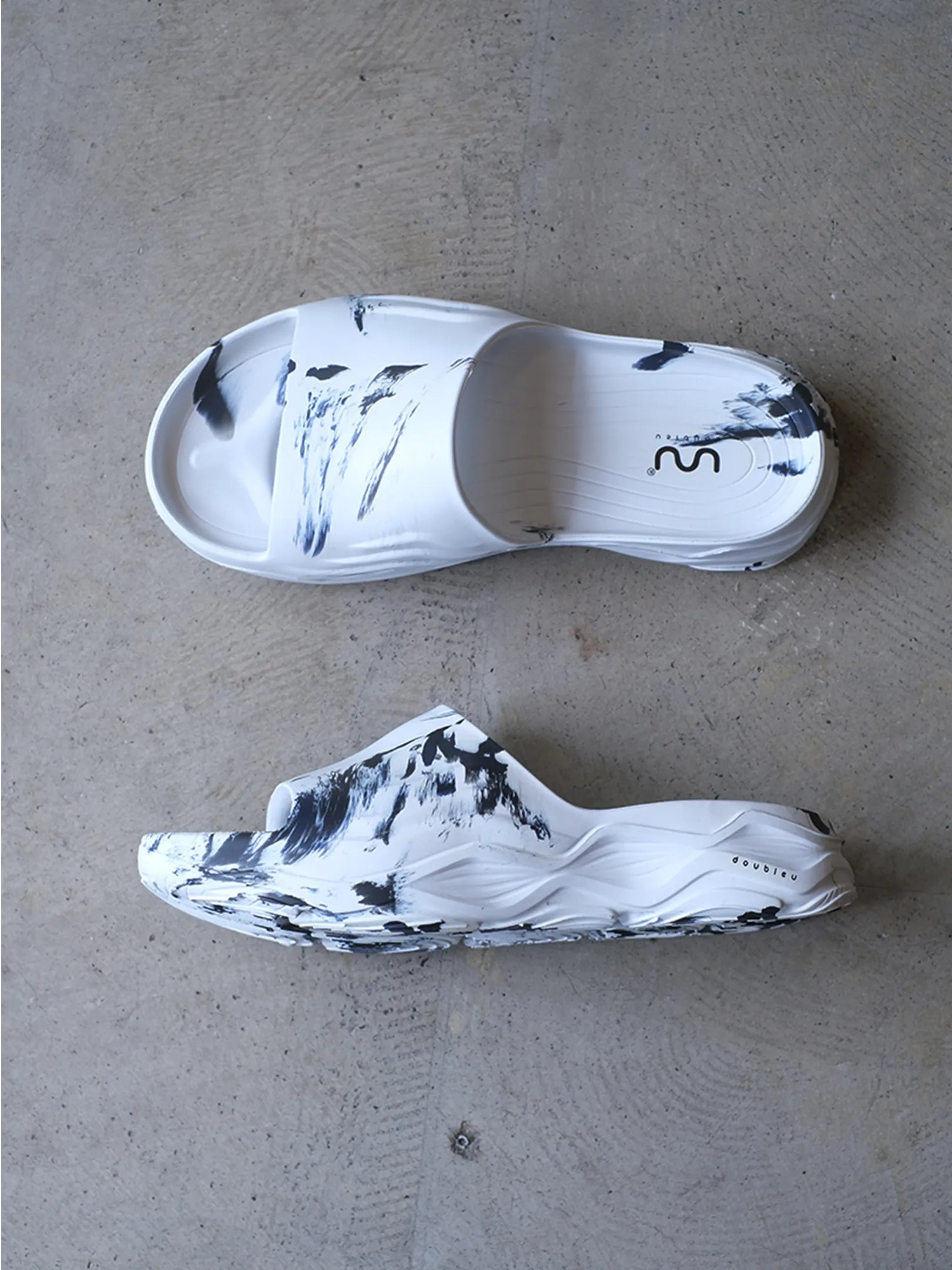 doubleu "ULTRA SPORTY SLIDE - MEN (WHITE + BLK/BLU)"