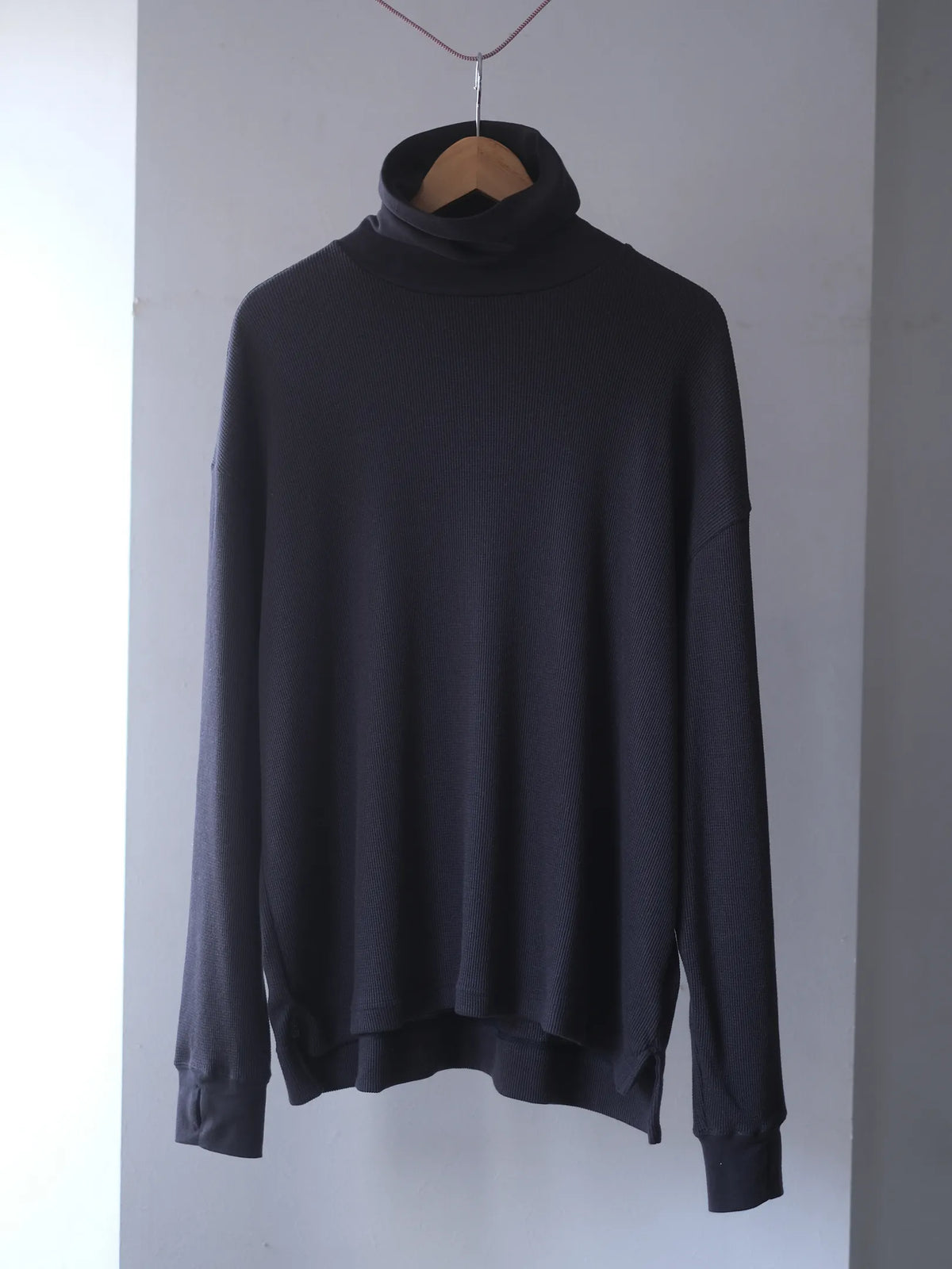 norbit by Hiroshi Nozawa "Turtleneck　Knit(NAVY)"