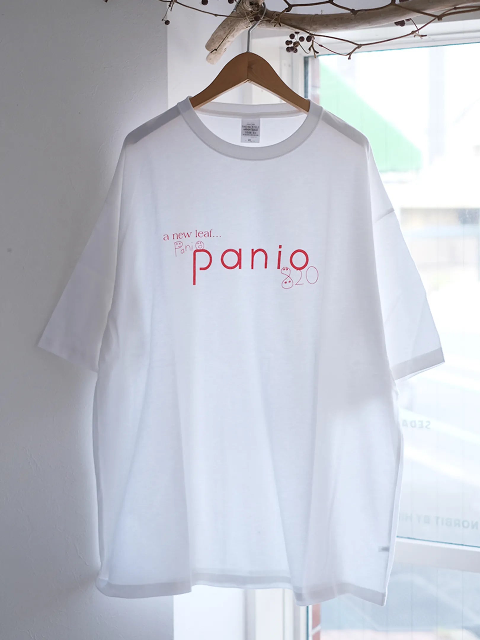 Panio  "820の日S/S Tee 2025 ver. "