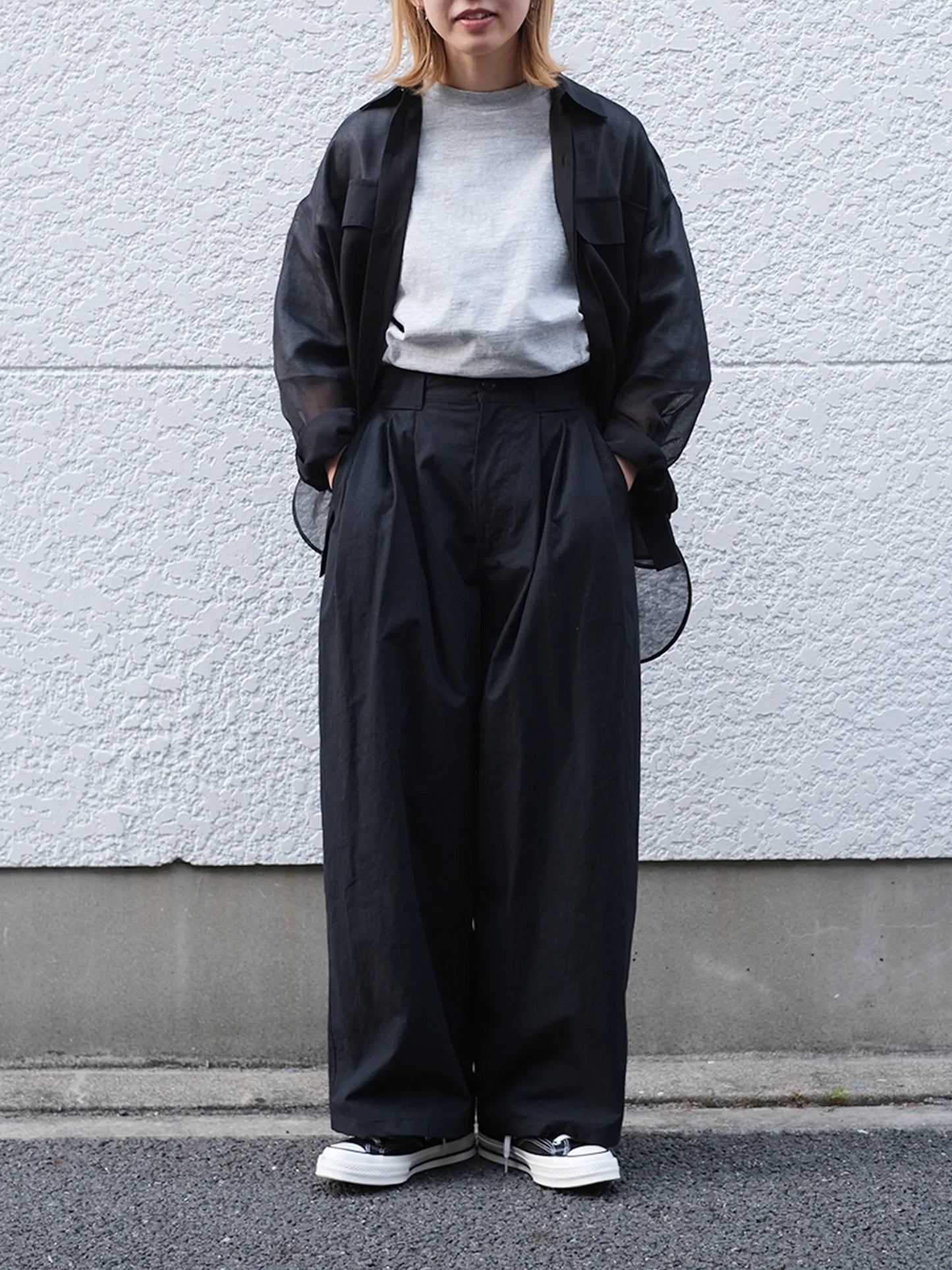 manon "LIP CLOTHTHREE TUCKWIDE PANTS(2colors)"