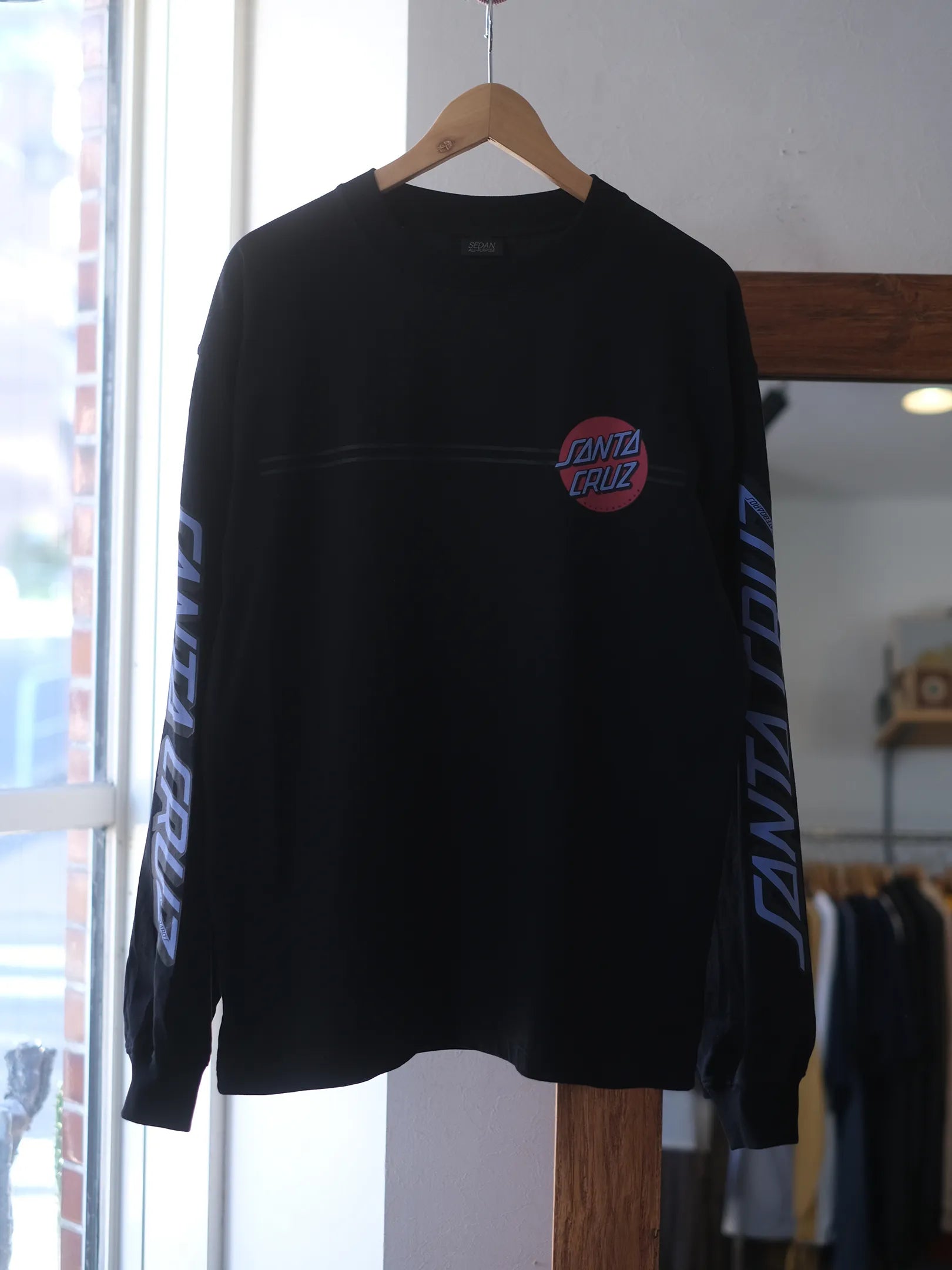 8/8 12~ SEDAN ALL-PURPOSE "Santa Cruz / Classic Dot L/S Tee"