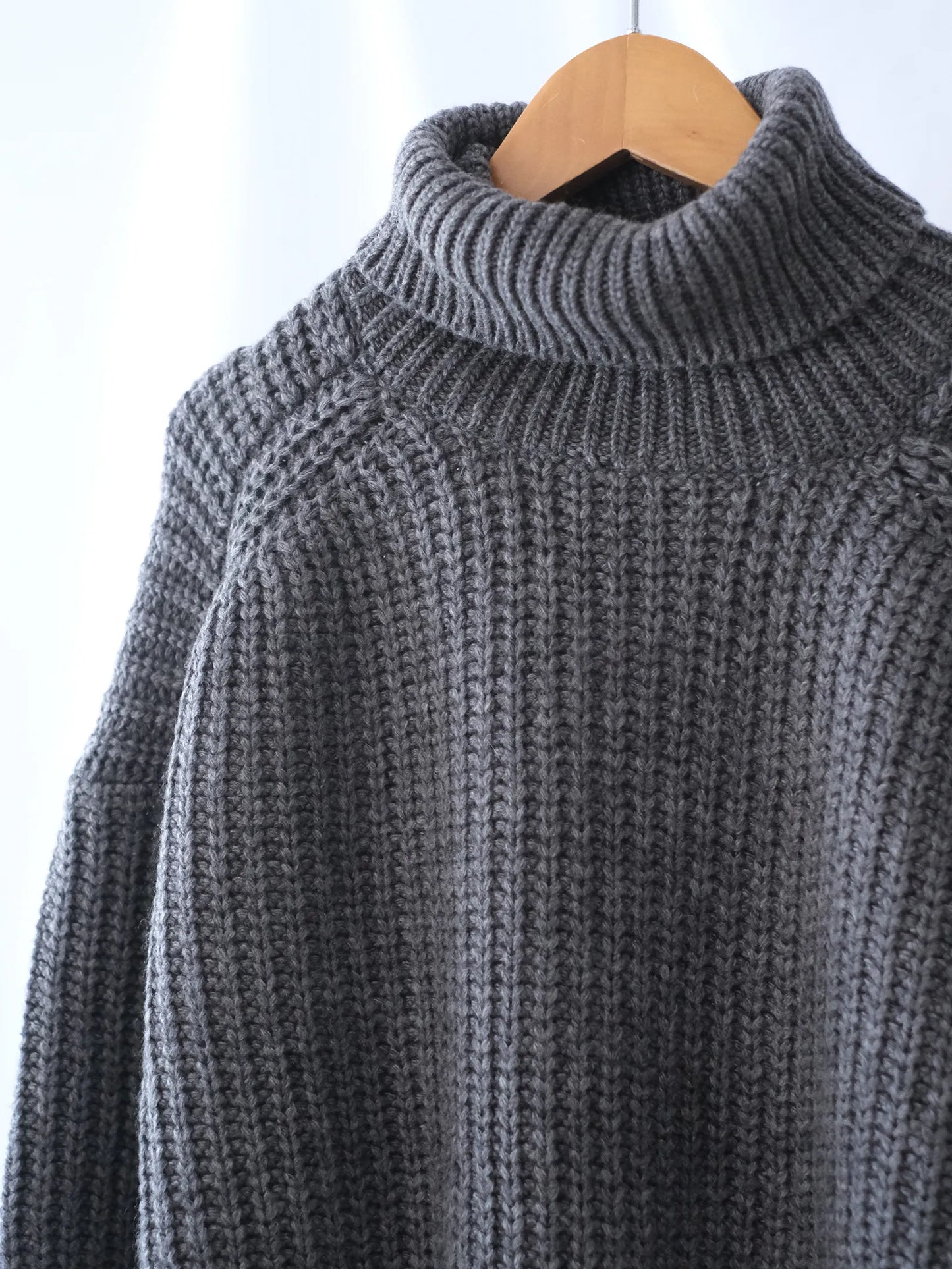 manon "LOW GAUGE HIGH NECK OVER KNIT(2colors)"