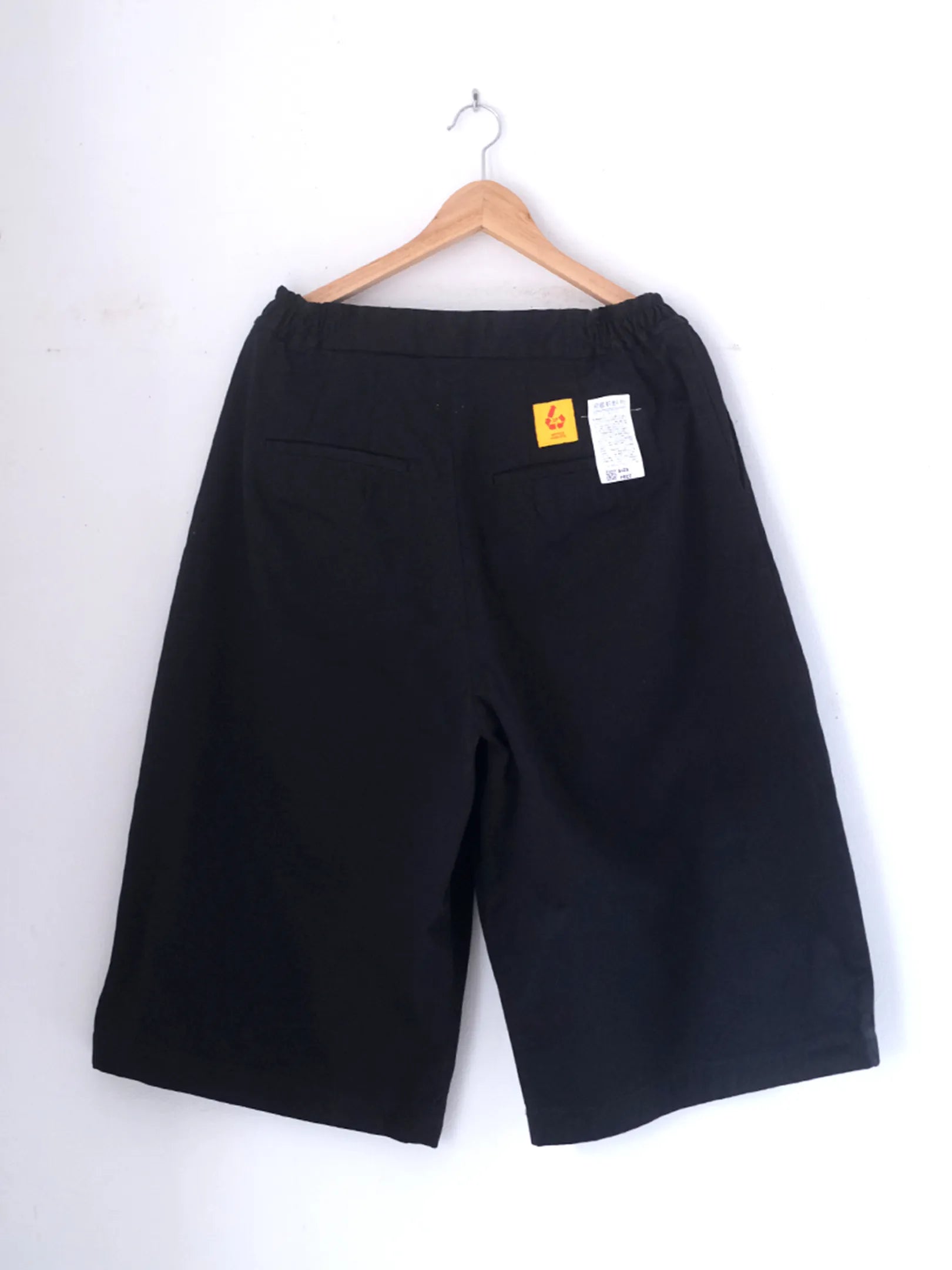 児島新鮮組  "BIG BULB SHORTS (BLACK)"