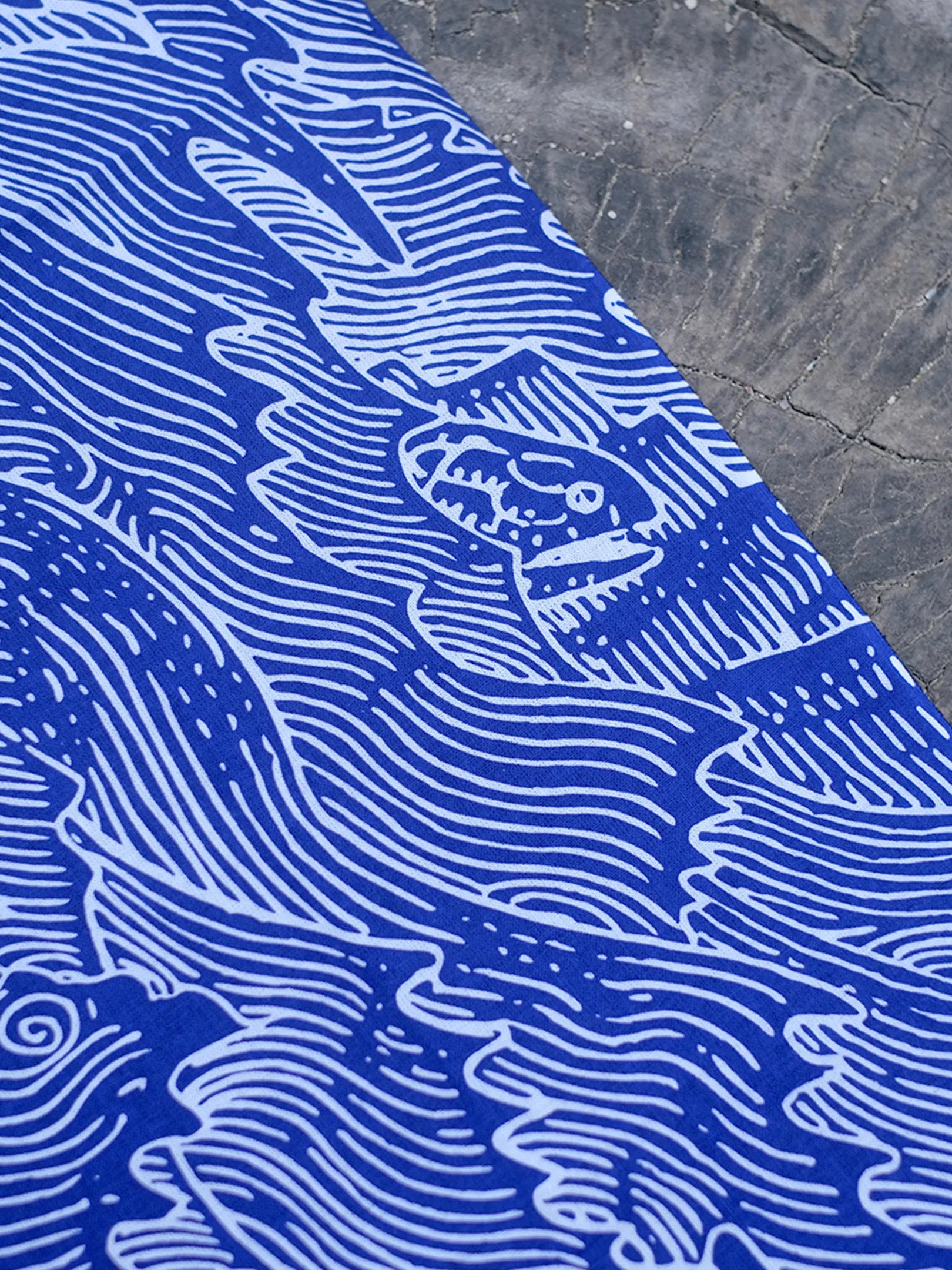 RAY TROLL "Wave Pattern TENUGUI"