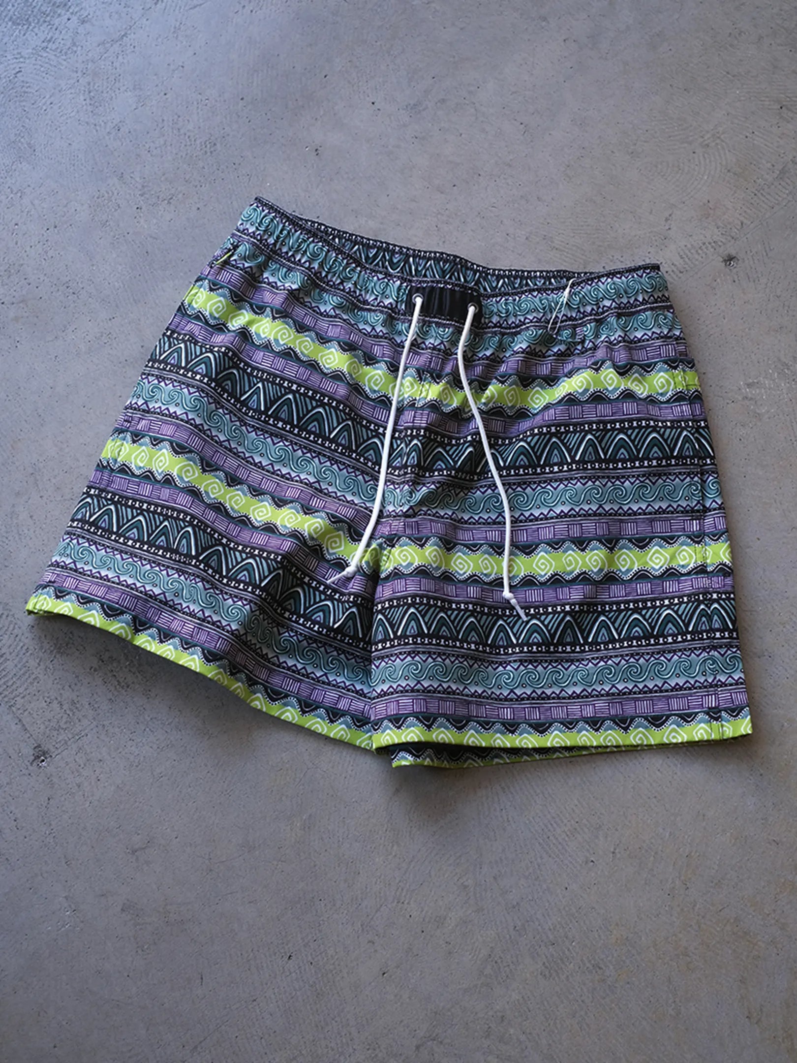 UNFRM "2WAY BAGGY SURF 80s RETRO BORDER SHORTS(GREEN MOSH)"