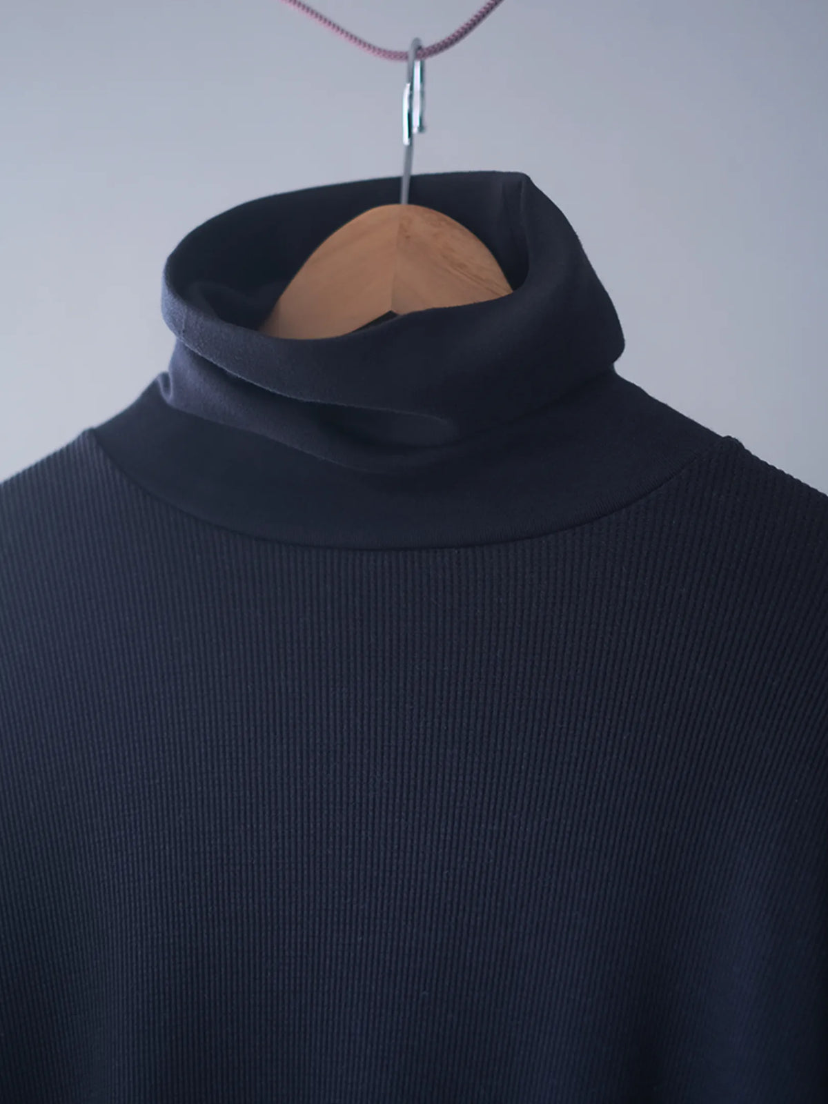 norbit by Hiroshi Nozawa "Turtleneck　Knit(NAVY)"
