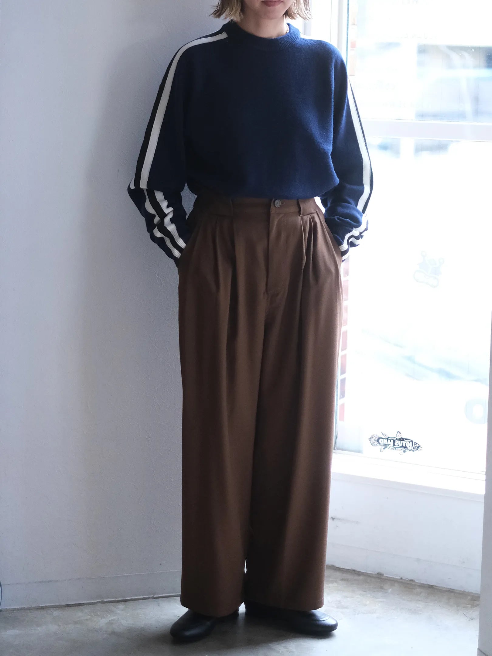 ANTHOM "ヤク×メリノウール　配色ラインTOPS(2colors)"